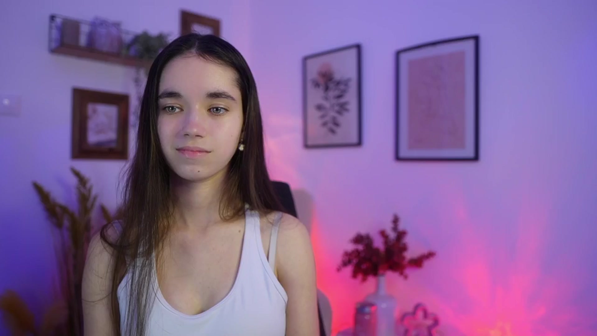 Gallery image thumbnail from Gia_Paige18's myfreecams stream on, 11/30/2025, 20:49 image 4 of 20