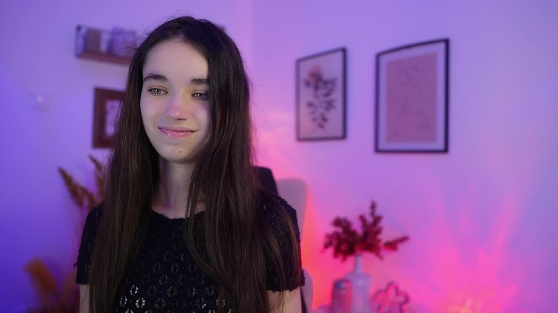 Gallery image thumbnail from Gia_Paige18's myfreecams stream on, 12/02/2025, 17:58 image 4 of 20