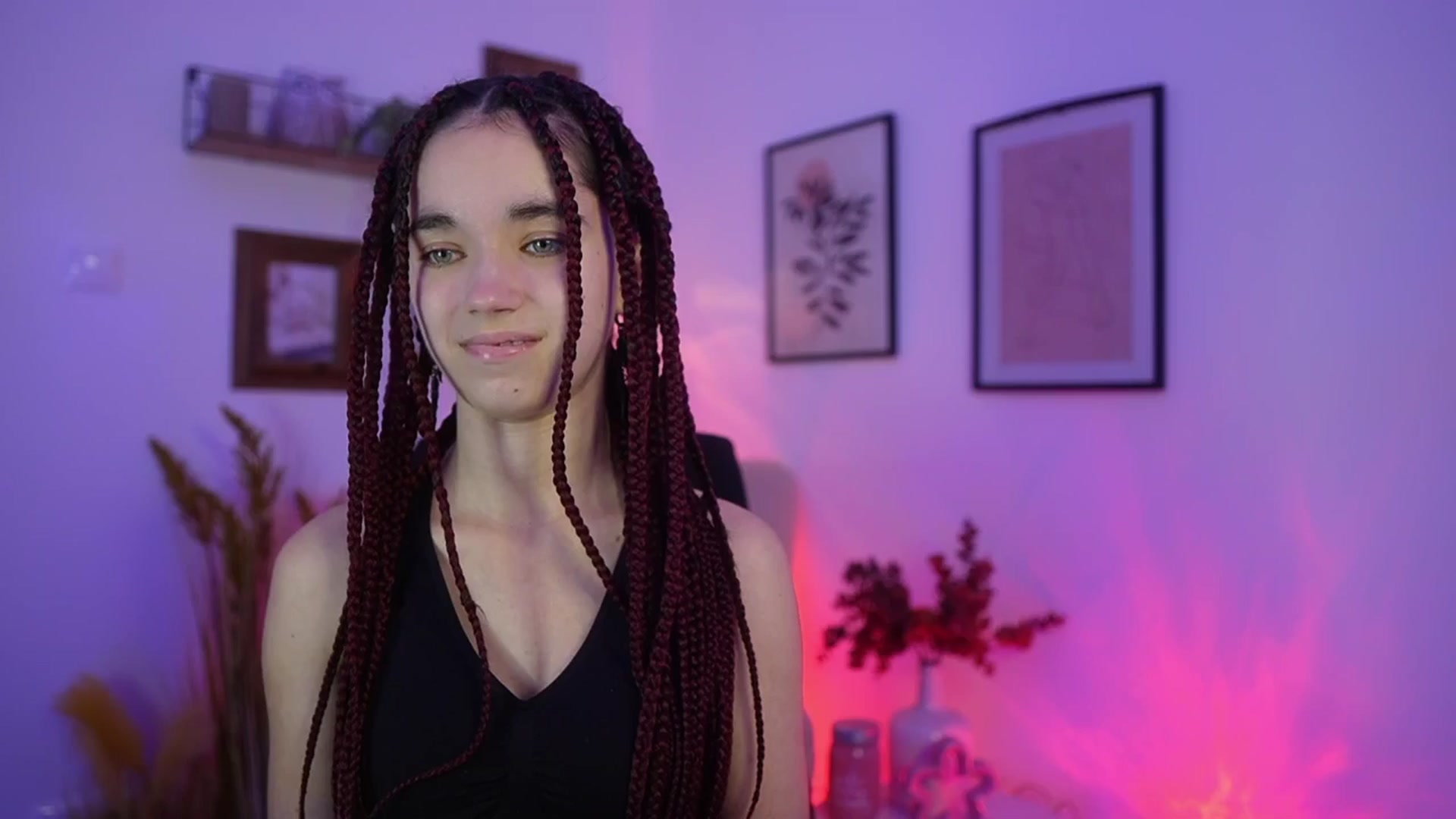 Gallery image thumbnail from Gia_Paige18's myfreecams stream on, 12/06/2025, 14:31 image 14 of 20