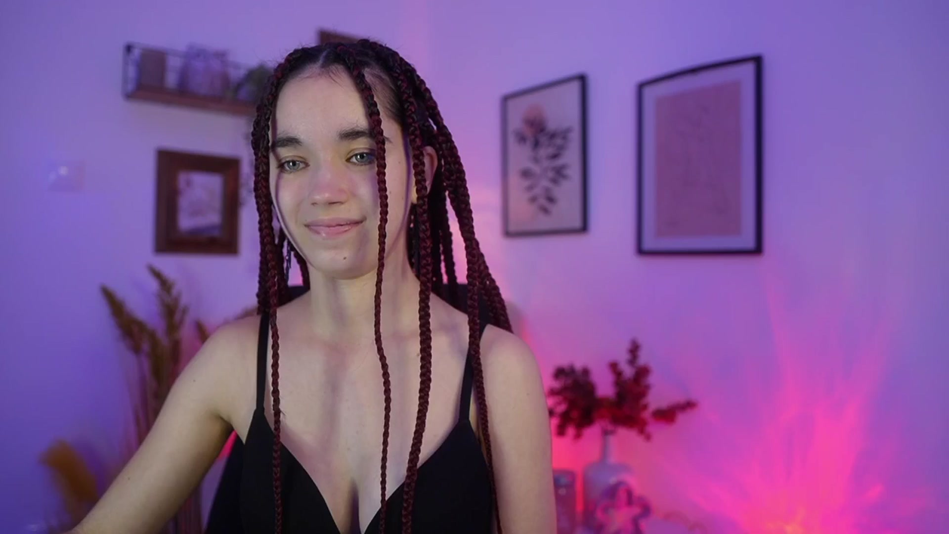 Gallery image thumbnail from Gia_Paige18's myfreecams stream on, 12/06/2025, 15:08 image 14 of 20