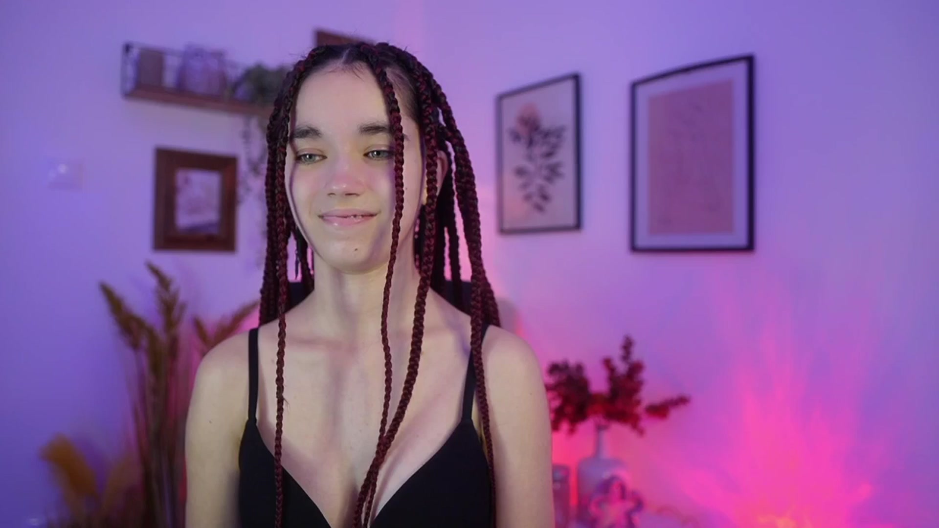 Gallery image thumbnail from Gia_Paige18's myfreecams stream on, 12/06/2025, 15:08 image 16 of 20
