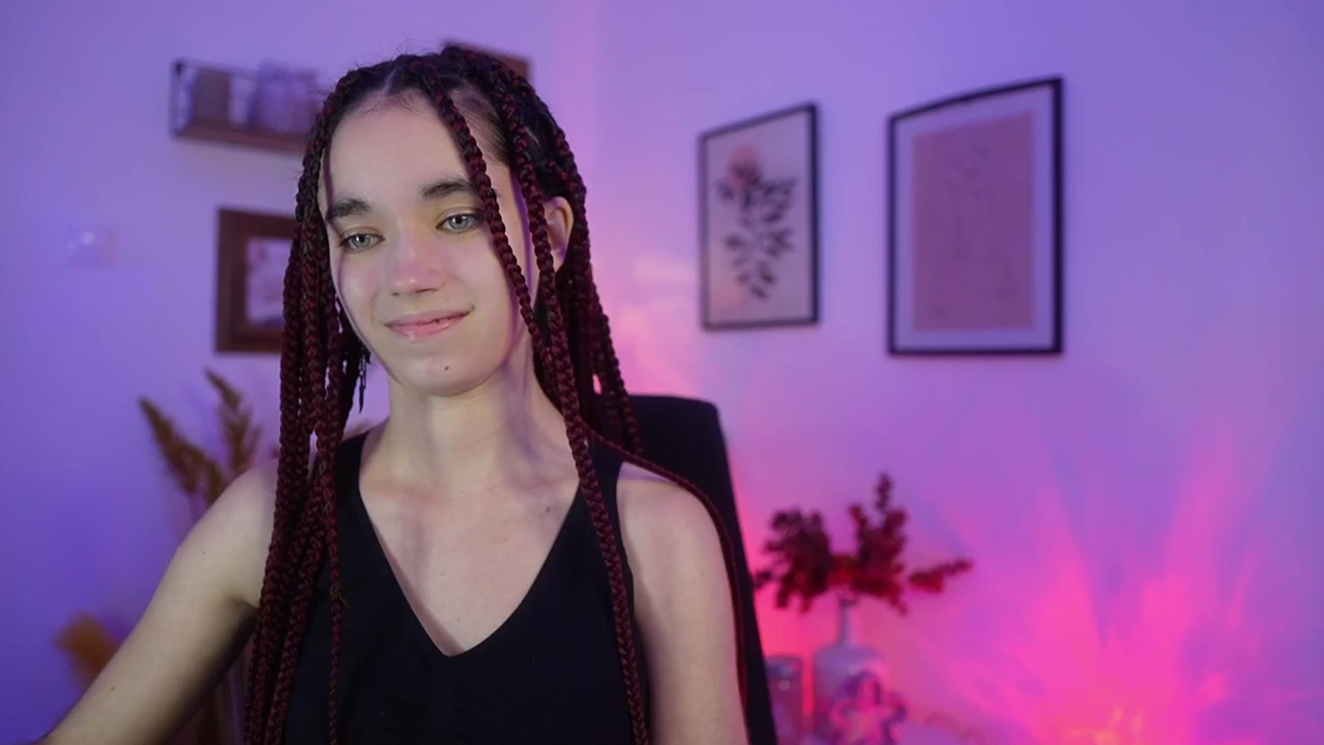 Gallery image thumbnail from Gia_Paige18's myfreecams stream on, 12/06/2025, 19:07 image 13 of 20