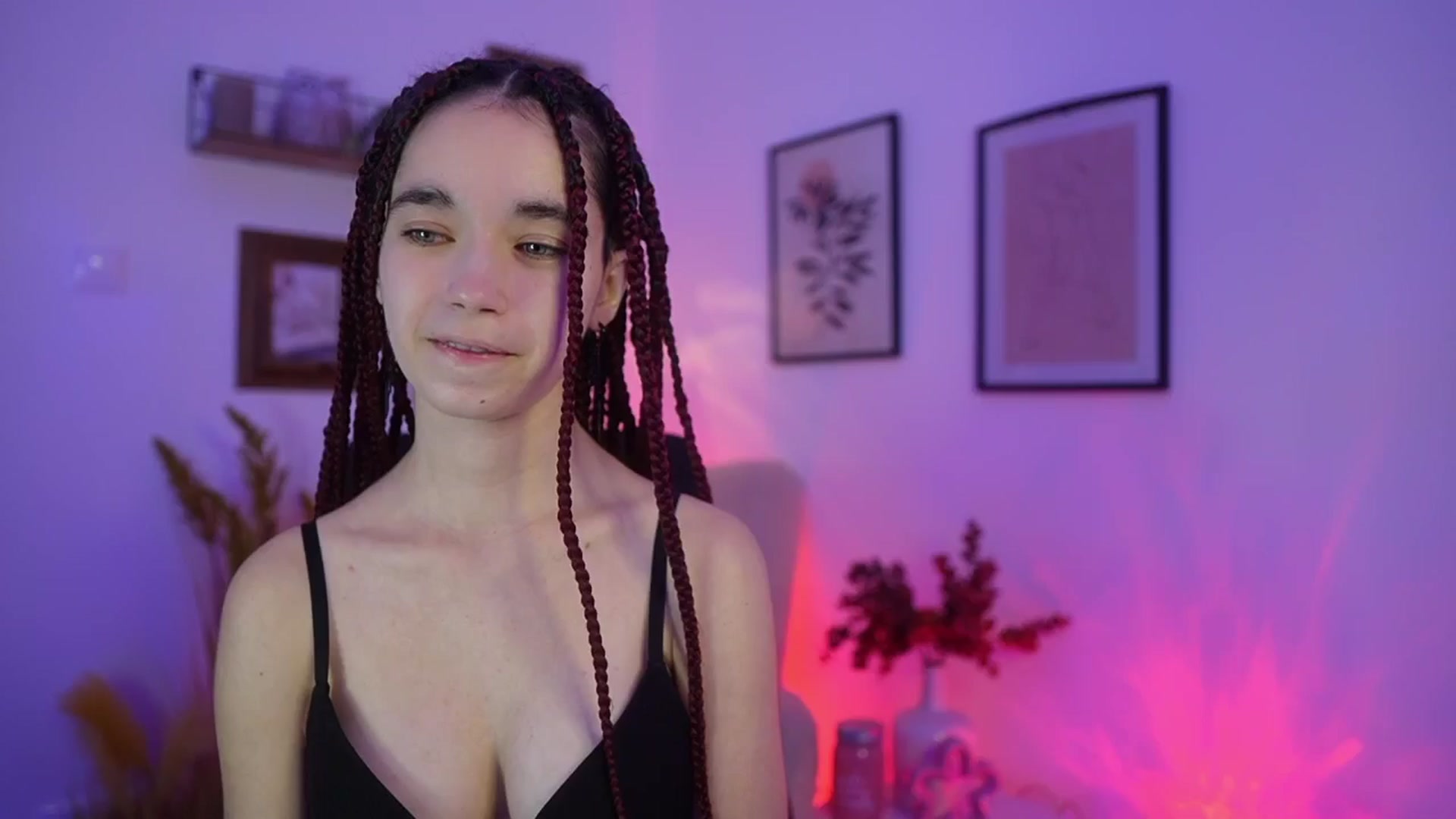 Gallery image thumbnail from Gia_Paige18's myfreecams stream on, 12/06/2025, 19:07 image 6 of 20