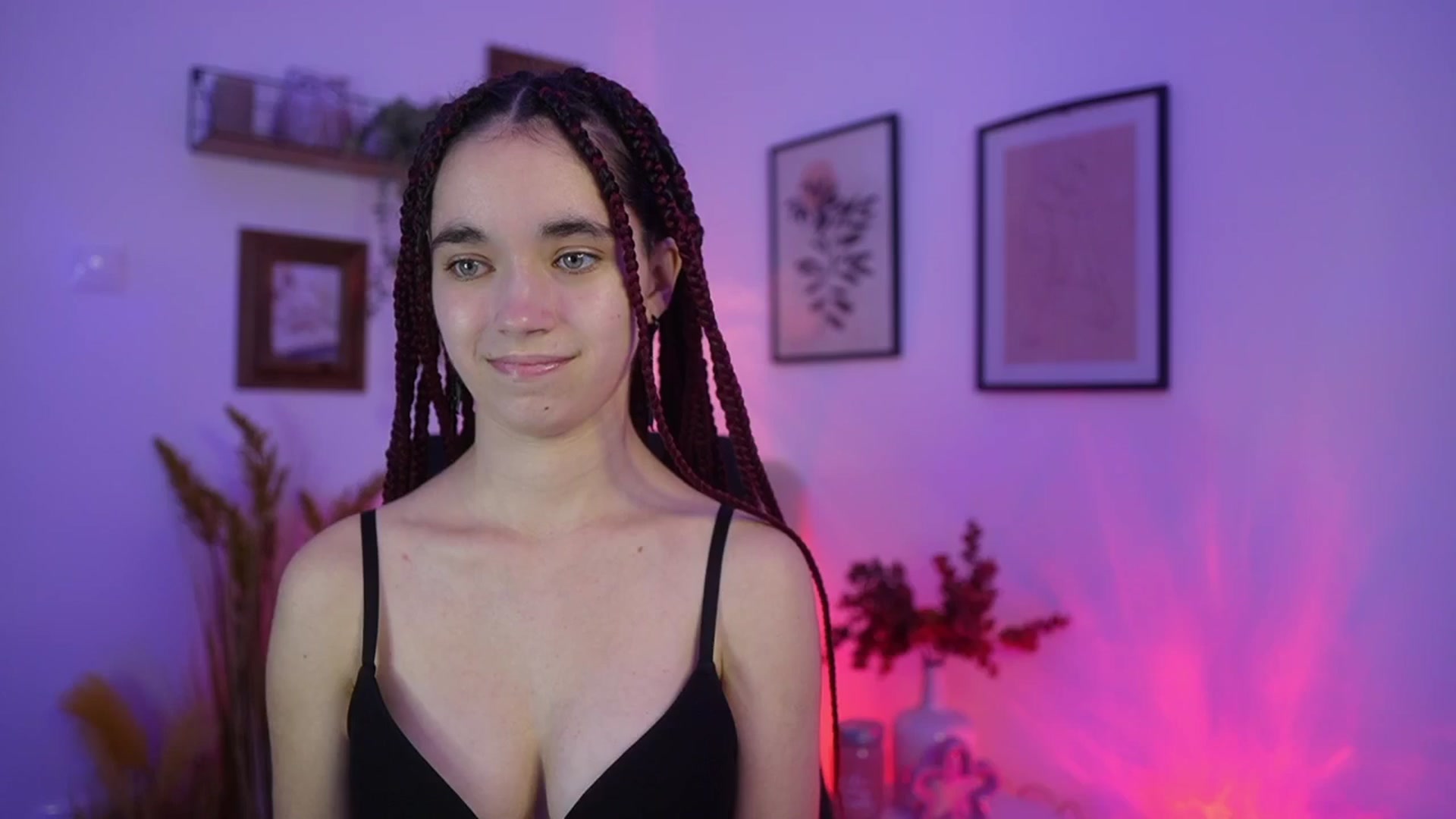 Gallery image thumbnail from Gia_Paige18's myfreecams stream on, 12/06/2025, 19:07 image 7 of 20