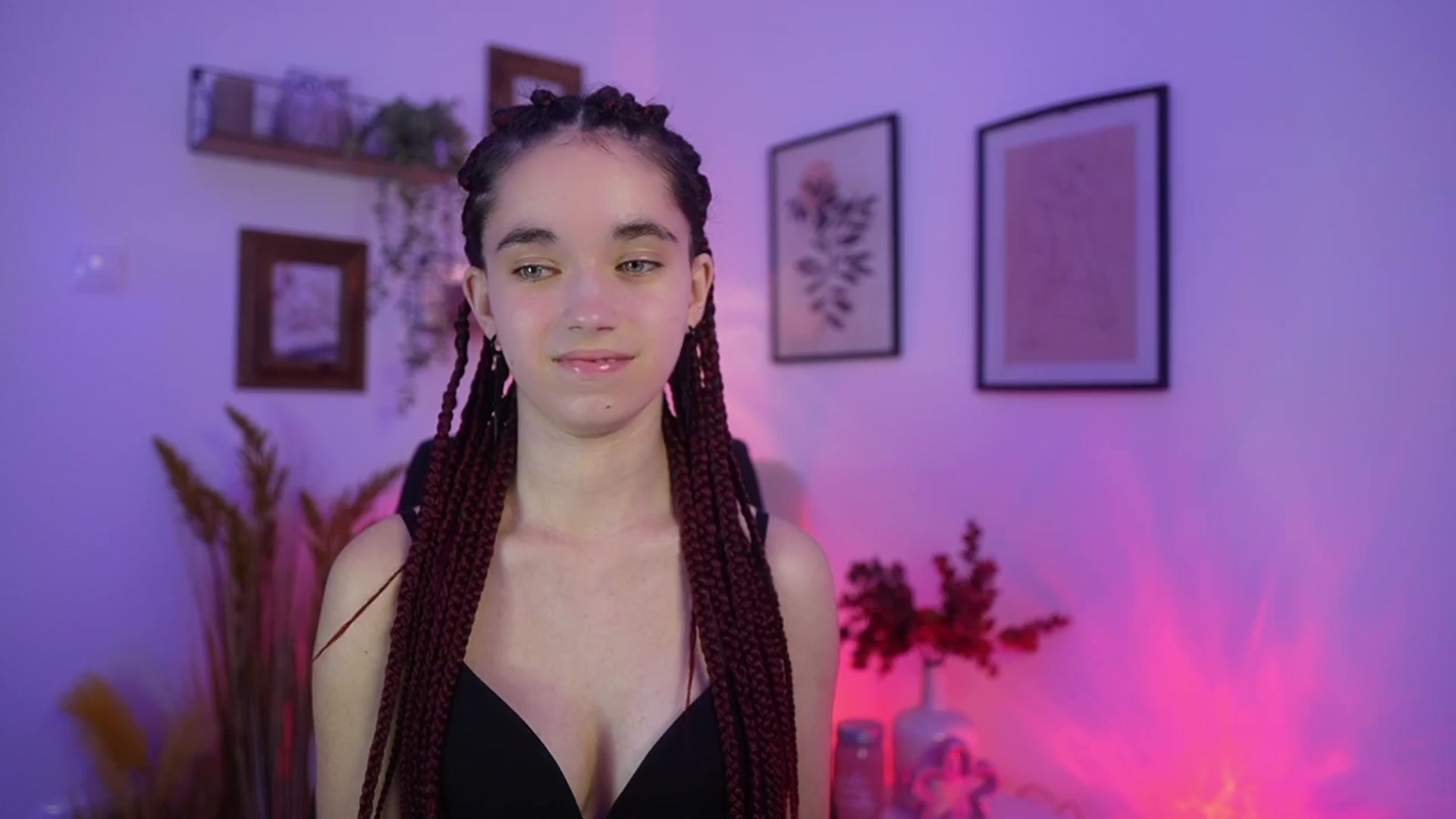 Gallery image thumbnail from Gia_Paige18's myfreecams stream on, 12/06/2025, 22:24 image 6 of 20