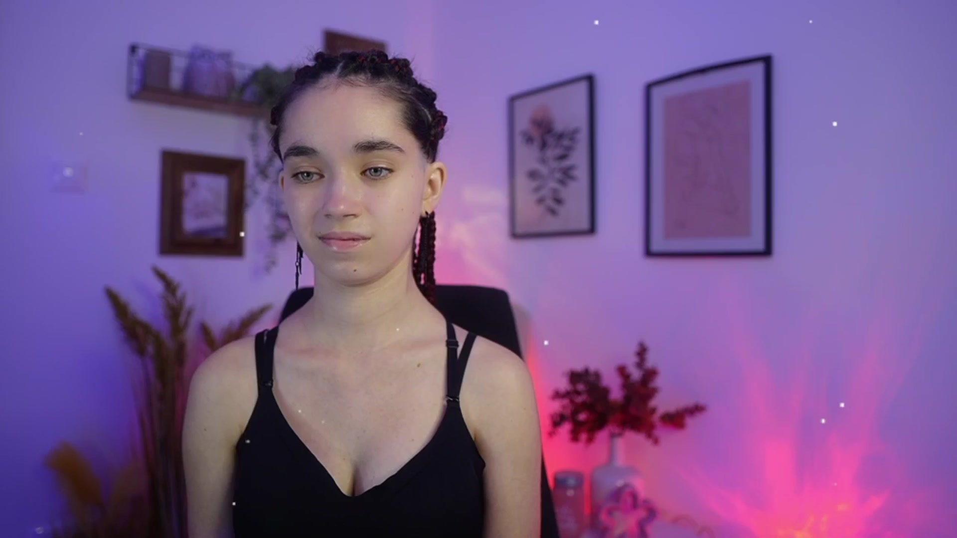 Gallery image thumbnail from Gia_Paige18's myfreecams stream on, 12/07/2025, 17:38 image 7 of 20