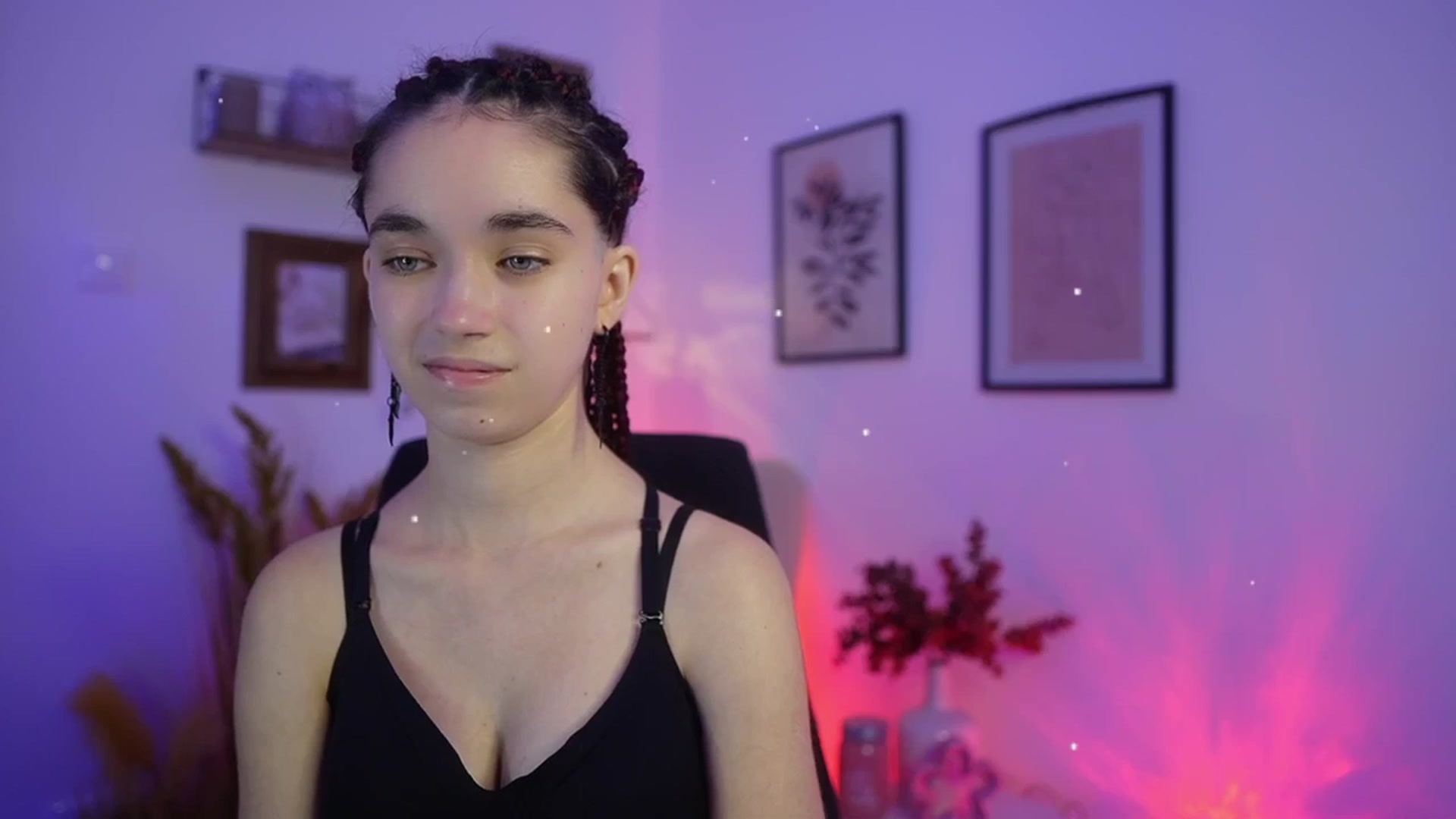 Gallery image thumbnail from Gia_Paige18's myfreecams stream on, 12/07/2025, 17:38 image 9 of 20