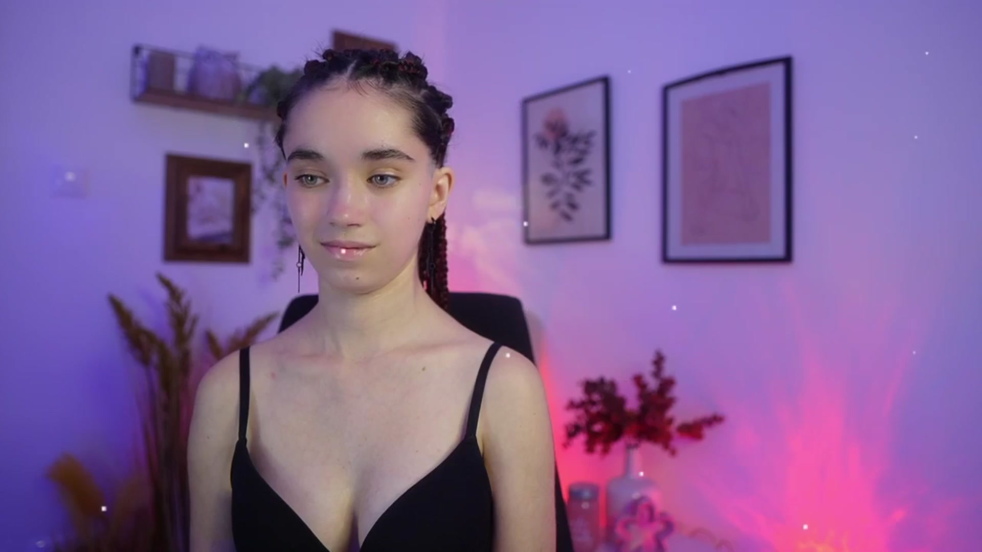 Gallery image thumbnail from Gia_Paige18's myfreecams stream on, 12/07/2025, 19:44 image 20 of 20