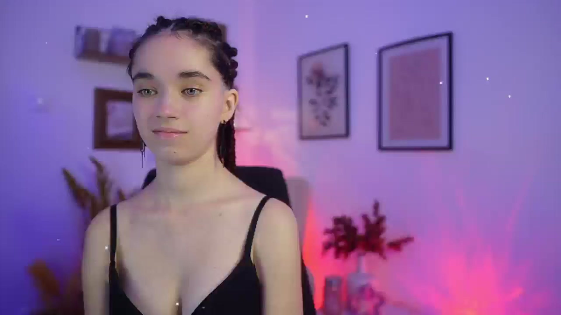 Gallery image thumbnail from Gia_Paige18's myfreecams stream on, 12/07/2025, 19:44 image 13 of 20