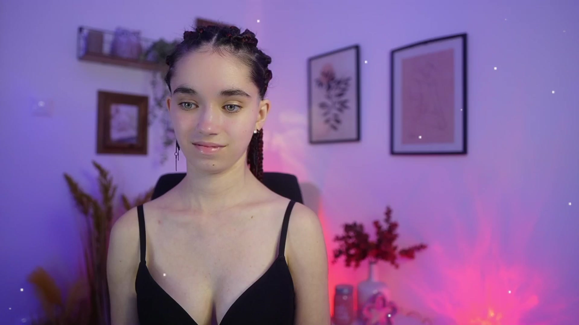 Gallery image thumbnail from Gia_Paige18's myfreecams stream on, 12/07/2025, 19:44 image 15 of 20