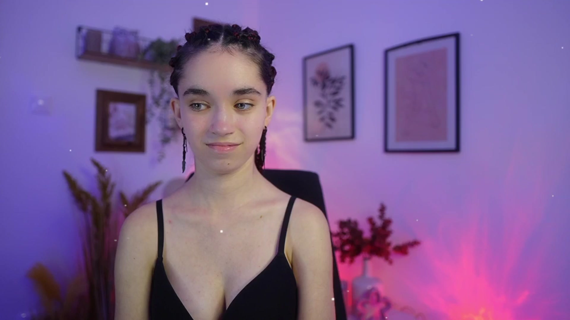 Gallery image thumbnail from Gia_Paige18's myfreecams stream on, 12/07/2025, 22:40 image 2 of 20