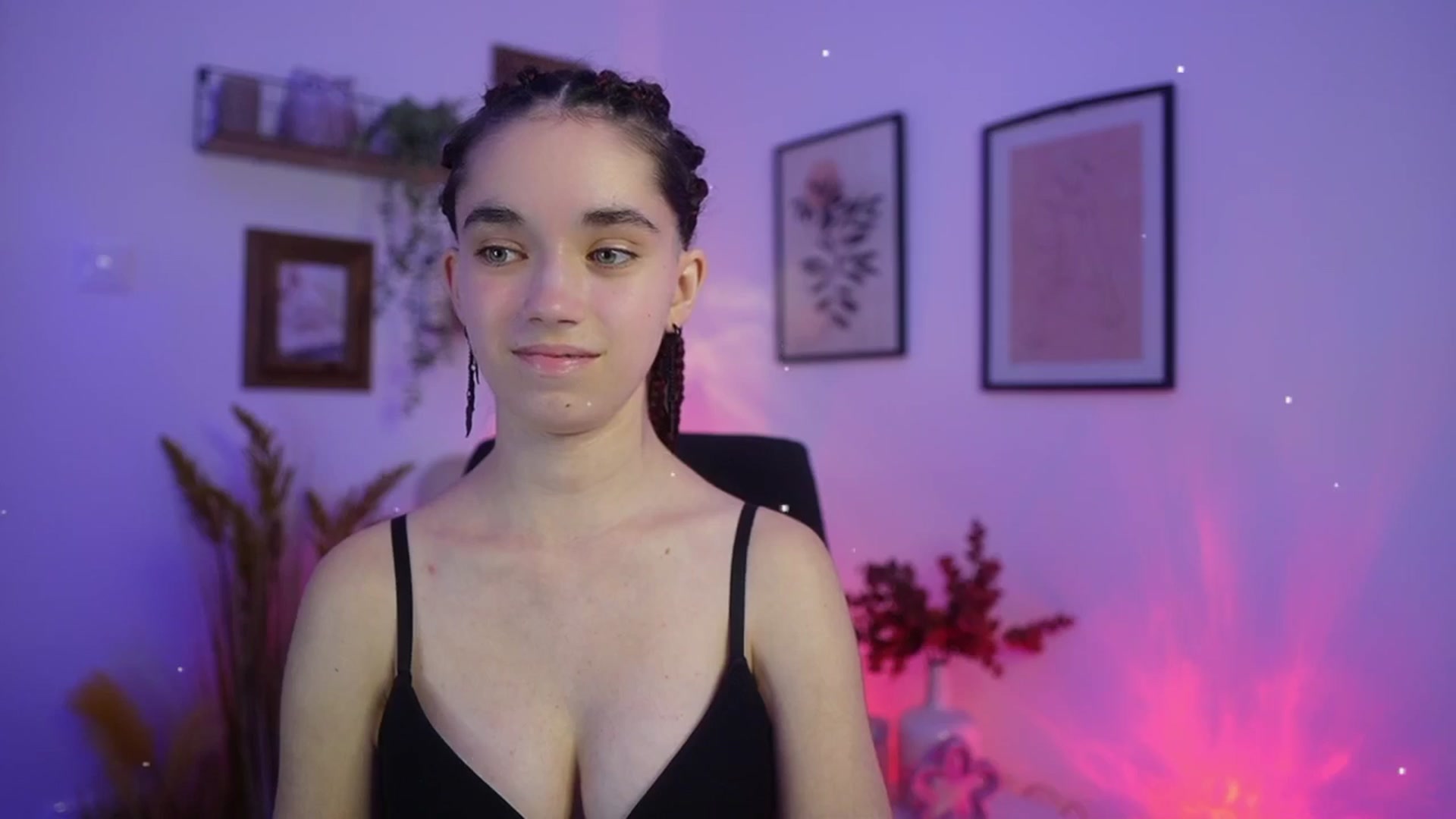 Gallery image thumbnail from Gia_Paige18's myfreecams stream on, 12/07/2025, 22:40 image 4 of 20