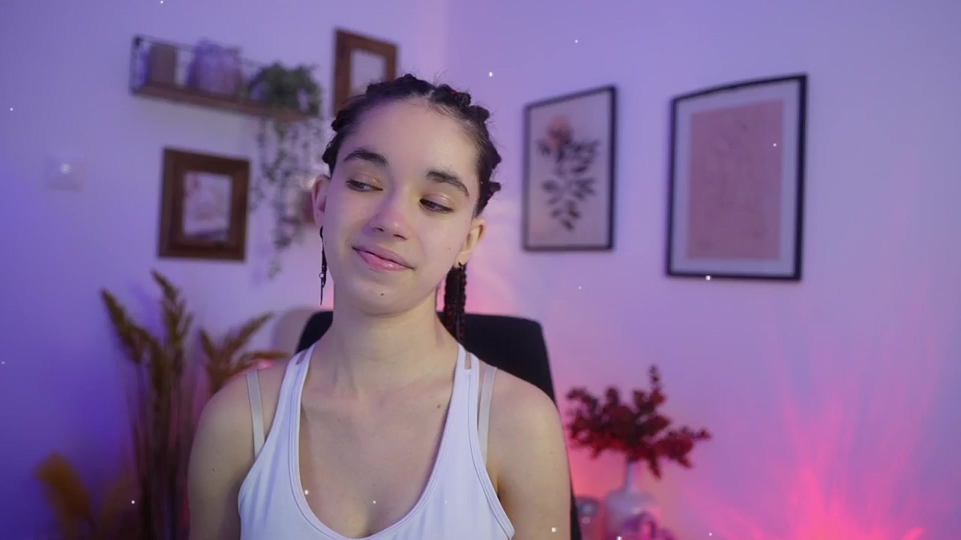 Gallery image thumbnail from Gia_Paige18's myfreecams stream on, 12/08/2025, 16:46 image 9 of 20