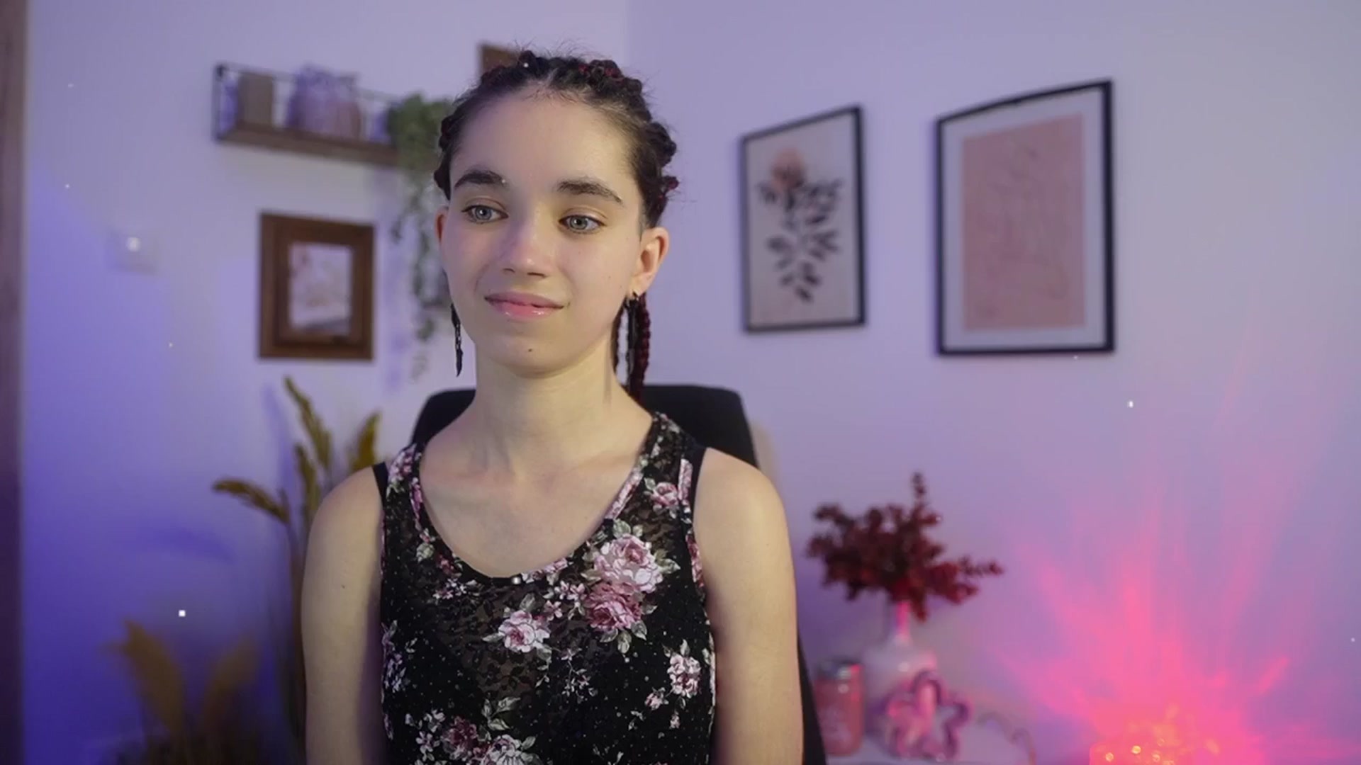Gallery image thumbnail from Gia_Paige18's myfreecams stream on, 12/11/2025, 23:52 image 1 of 20
