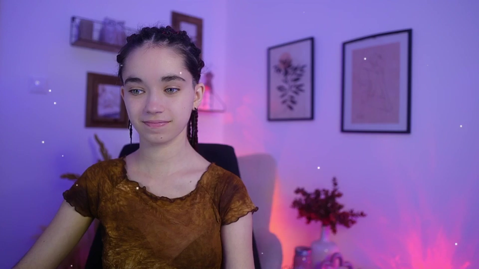 Gallery image thumbnail from Gia_Paige18's myfreecams stream on, 12/12/2025, 15:30 image 15 of 20
