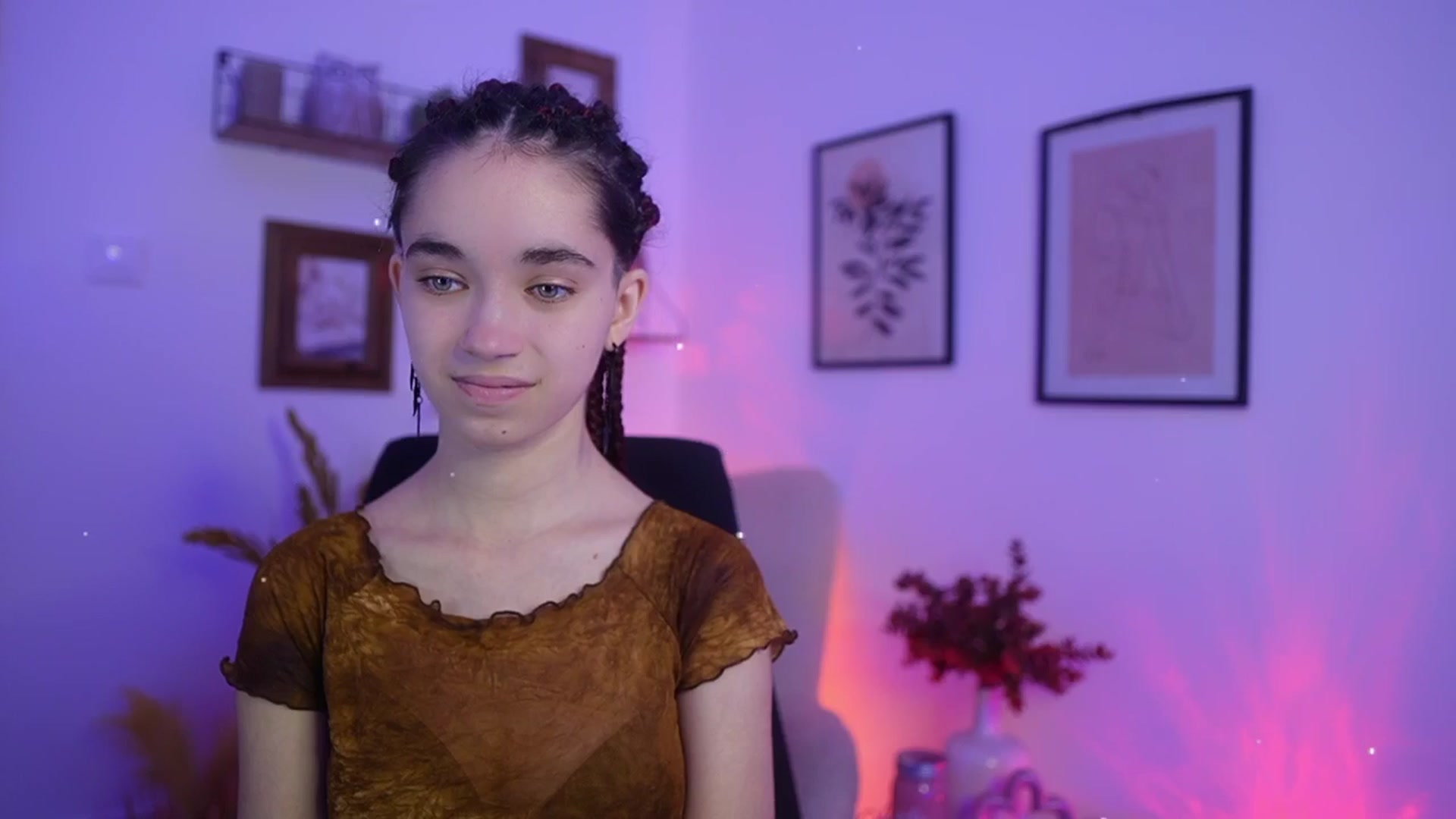Gallery image thumbnail from Gia_Paige18's myfreecams stream on, 12/12/2025, 15:30 image 5 of 20