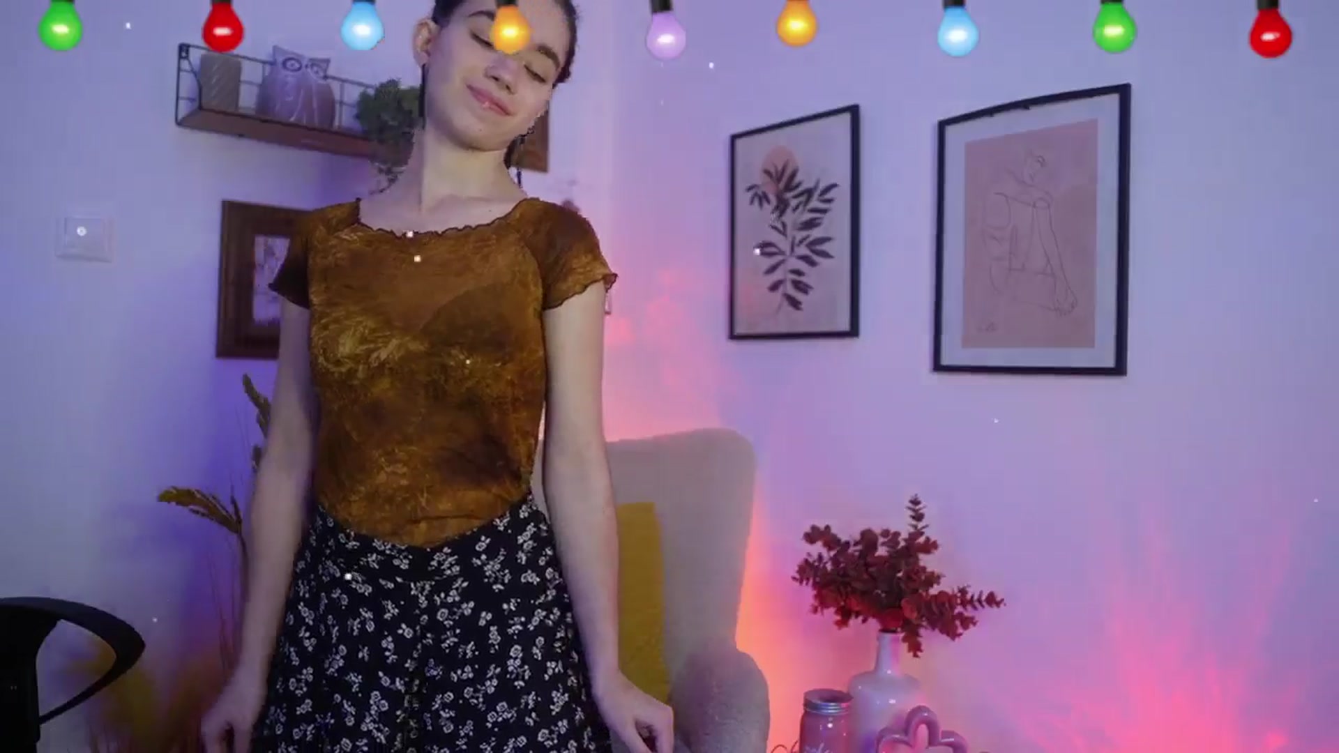 Gallery image thumbnail from Gia_Paige18's myfreecams stream on, 12/12/2025, 20:08 image 15 of 20