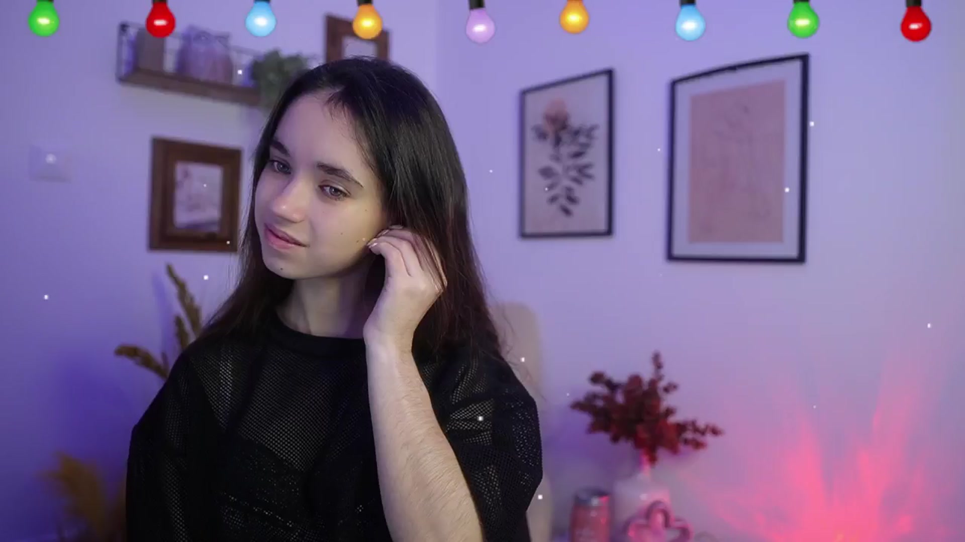 Gallery image thumbnail from Gia_Paige18's myfreecams stream on, 12/14/2025, 01:00 image 10 of 20