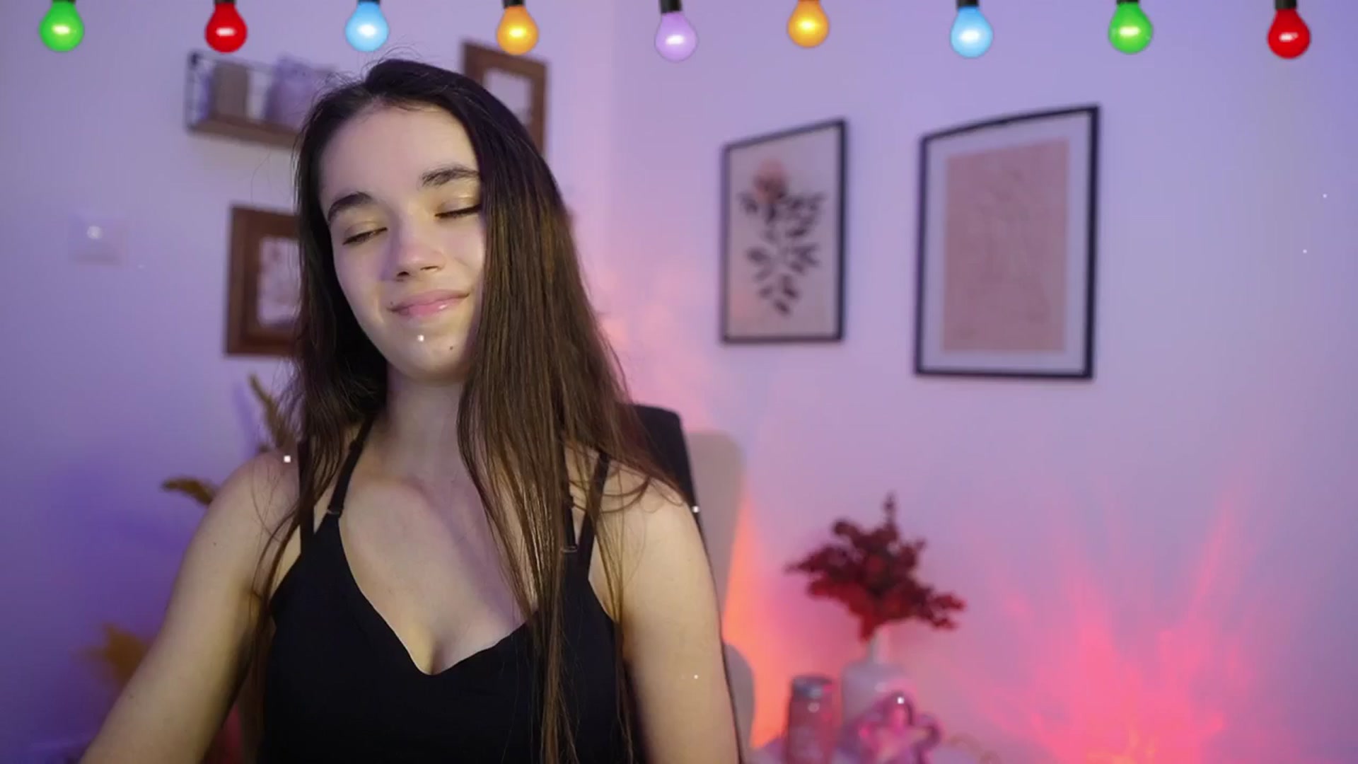 Gallery image thumbnail from Gia_Paige18's myfreecams stream on, 12/16/2025, 18:13 image 1 of 20