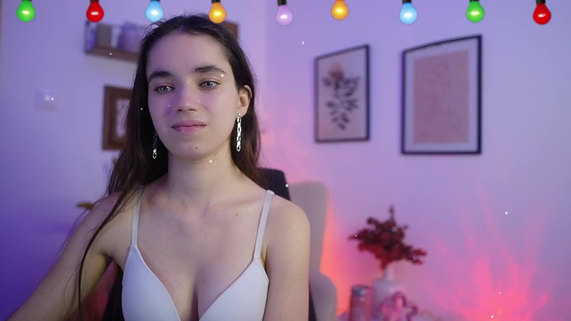 Gallery image thumbnail from Gia_Paige18's myfreecams stream on, 12/23/2025, 24:08 image 11 of 20