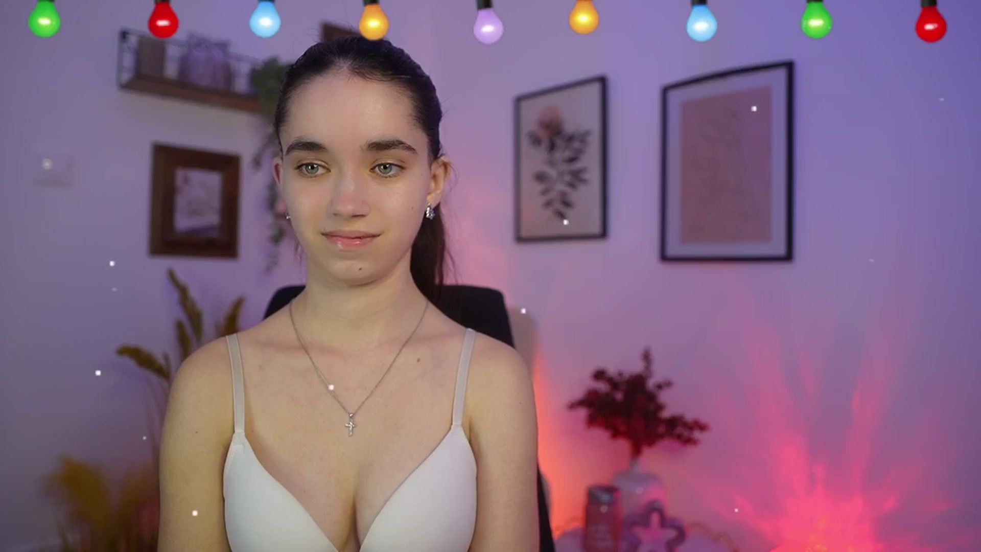 Gallery image thumbnail from Gia_Paige18's myfreecams stream on, 12/27/2025, 20:53 image 15 of 20