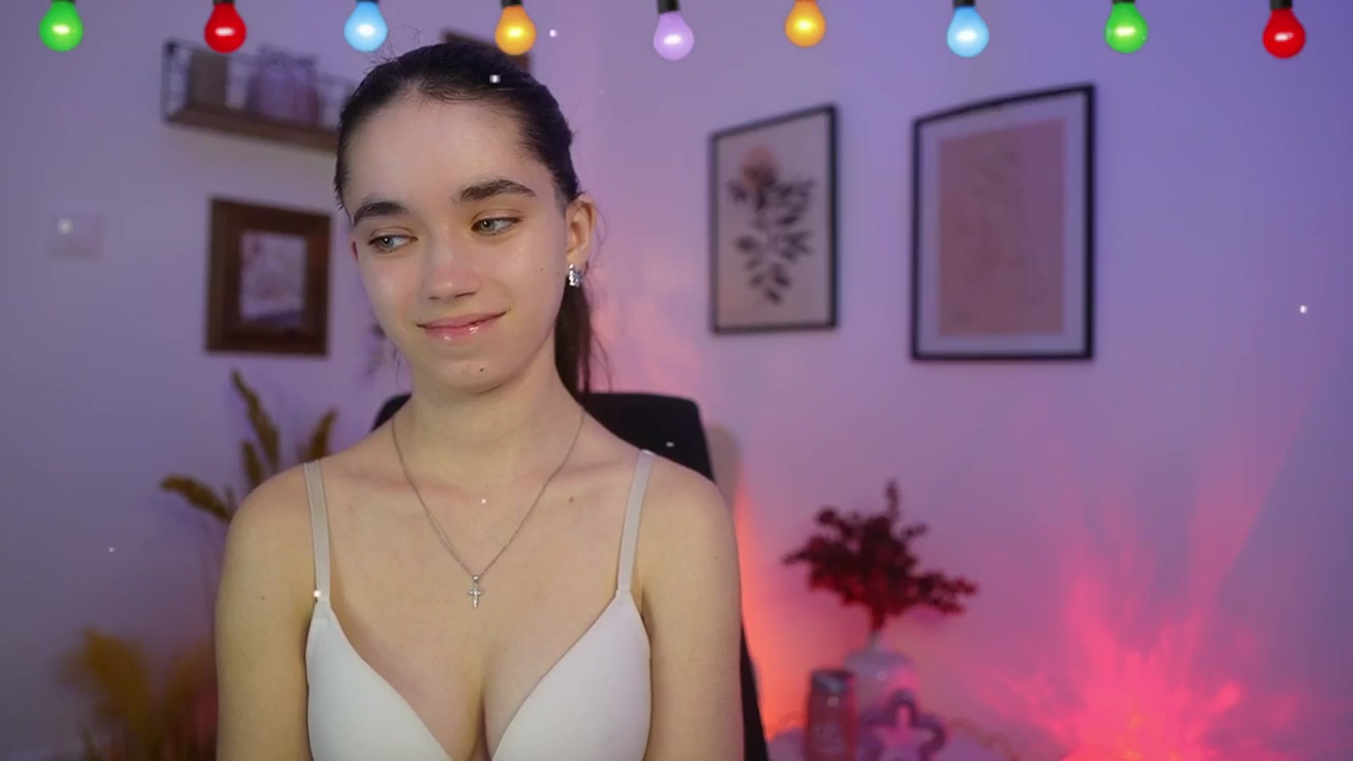 Gallery image thumbnail from Gia_Paige18's myfreecams stream on, 12/27/2025, 20:53 image 17 of 20