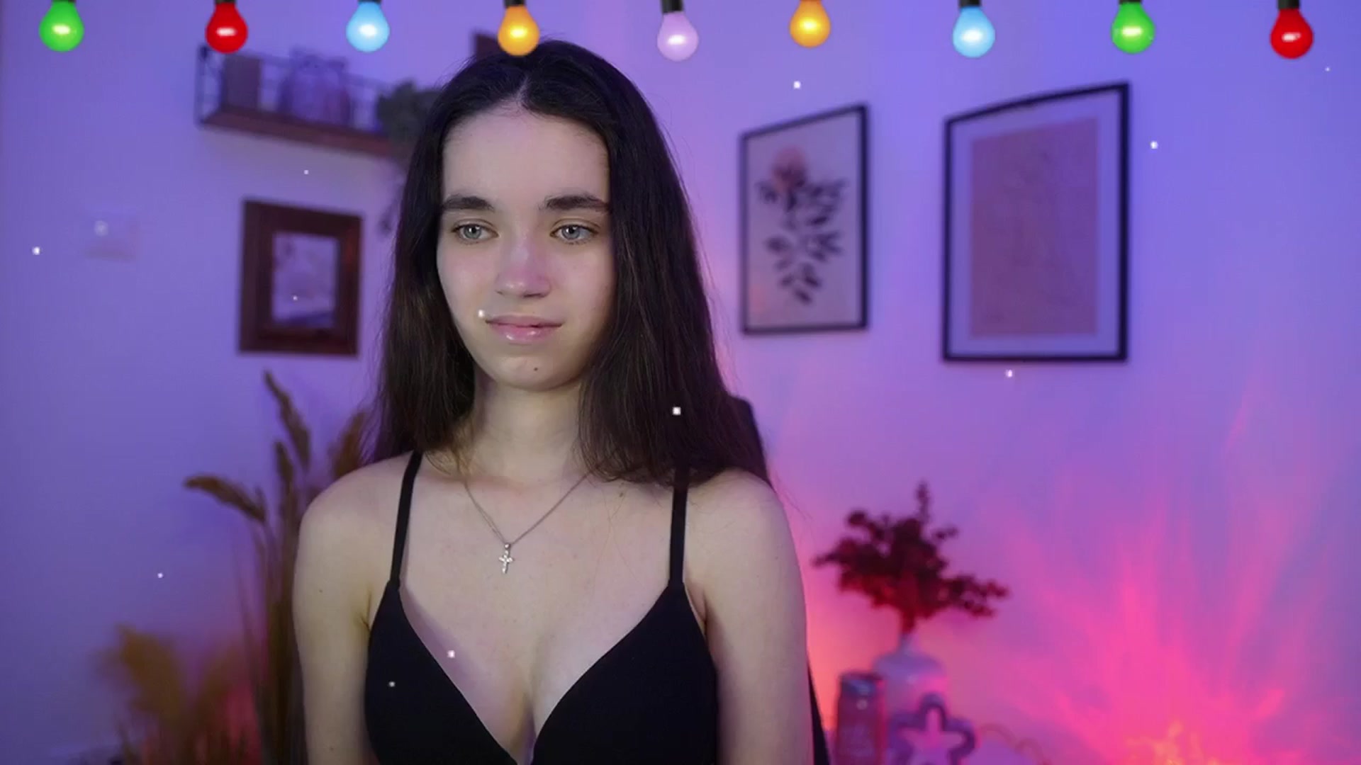 Gallery image thumbnail from Gia_Paige18's myfreecams stream on, 12/28/2025, 21:45 image 17 of 20