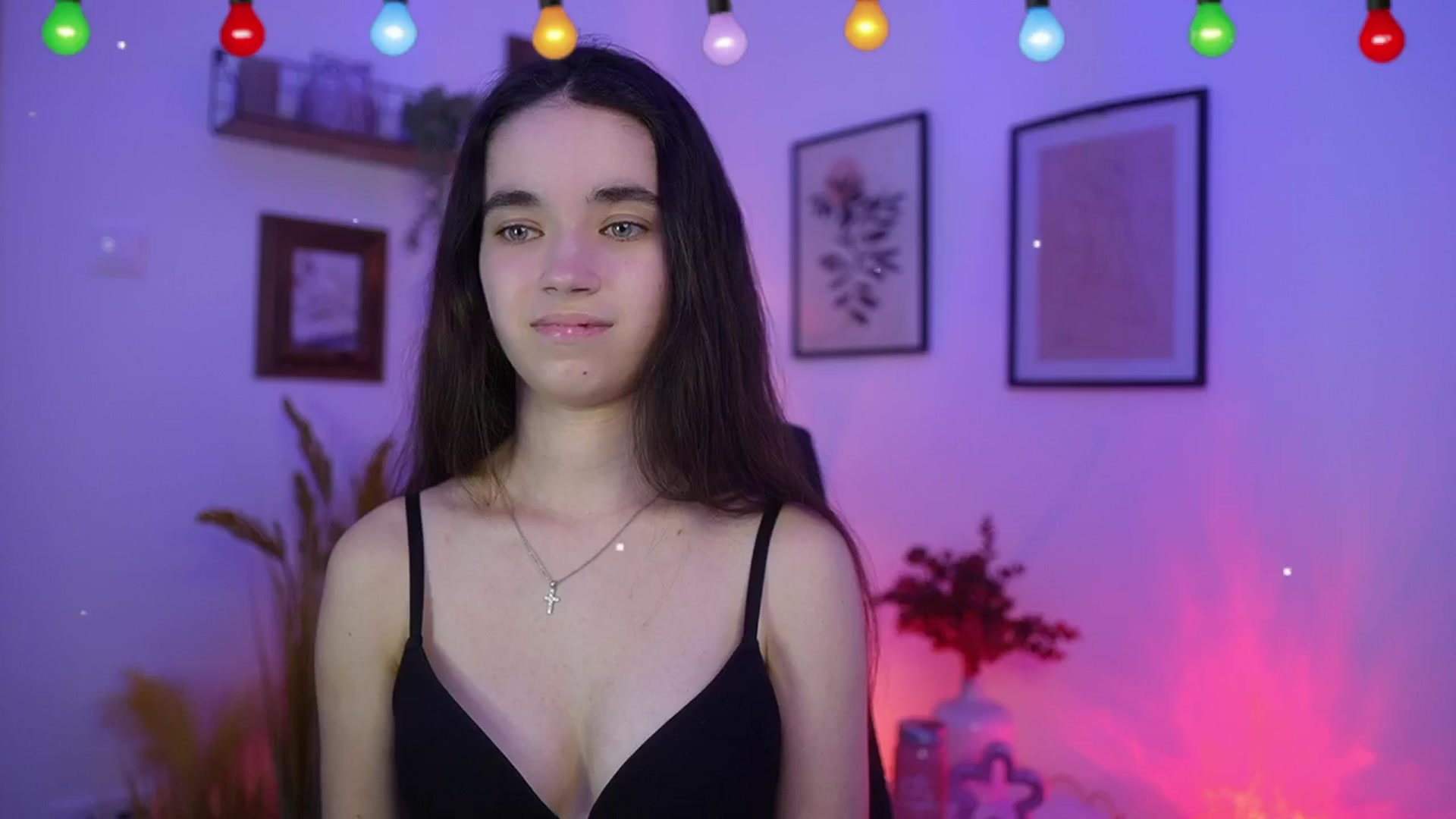 Gallery image thumbnail from Gia_Paige18's myfreecams stream on, 12/28/2025, 21:45 image 16 of 20