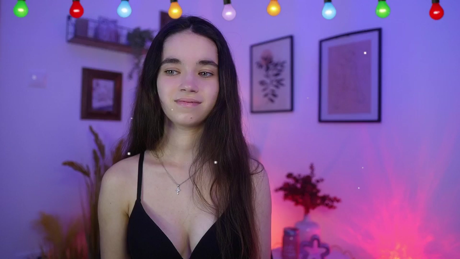 Gallery image thumbnail from Gia_Paige18's myfreecams stream on, 12/28/2025, 21:45 image 18 of 20