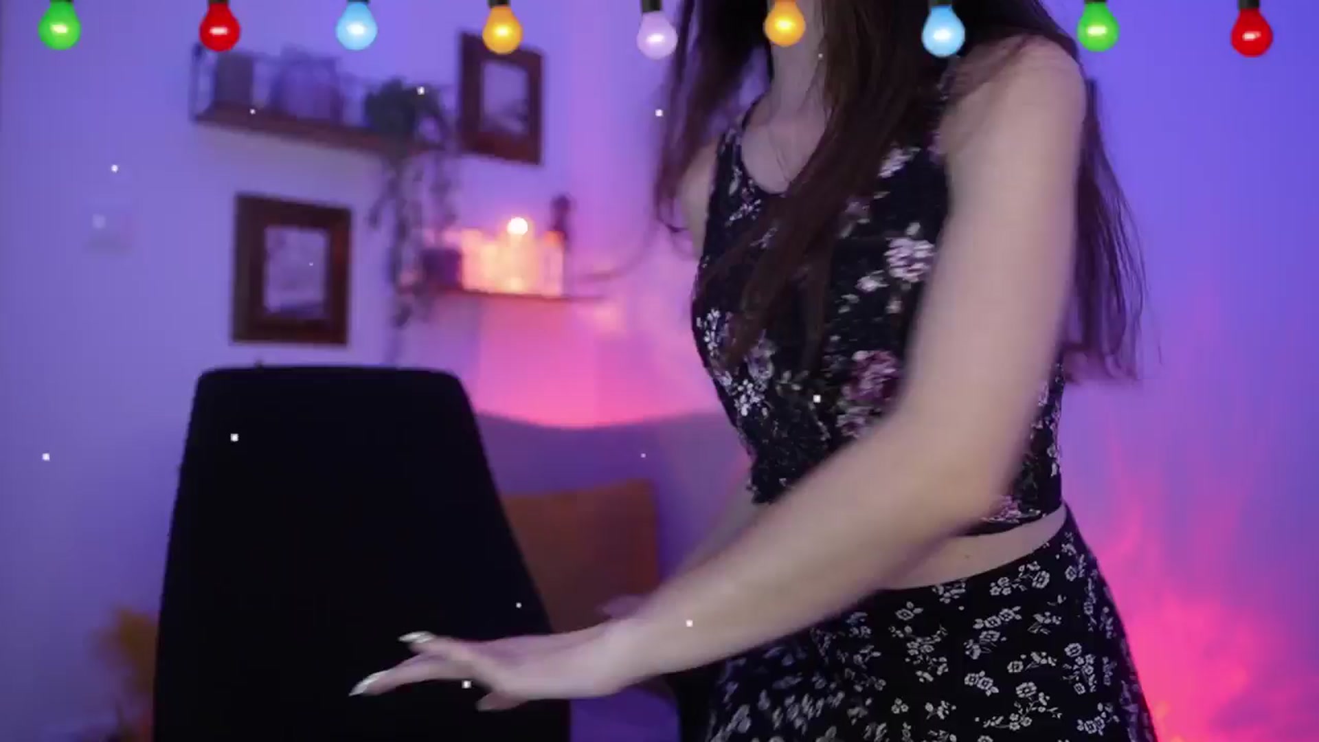 Gallery image thumbnail from Gia_Paige18's myfreecams stream on, 12/28/2025, 22:49 image 2 of 20