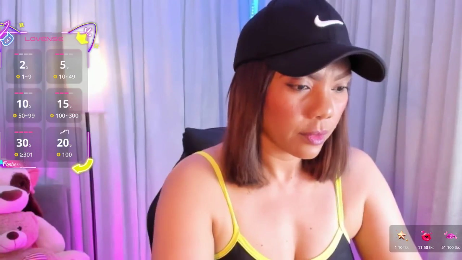Gallery image thumbnail from Gia_ROLEX's myfreecams stream on, 04/22/2026, 18:18 image 18 of 20