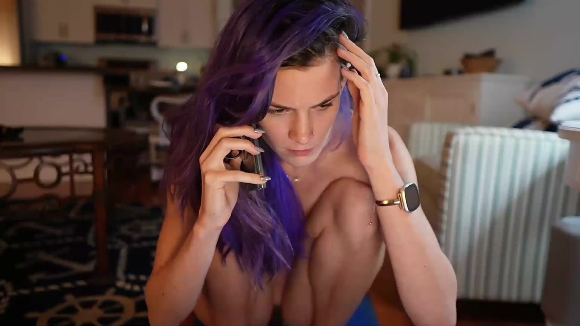 Gallery image thumbnail from Gia_Xxxmas's myfreecams stream on, 12/07/2022, 01:34 image 11 of 20