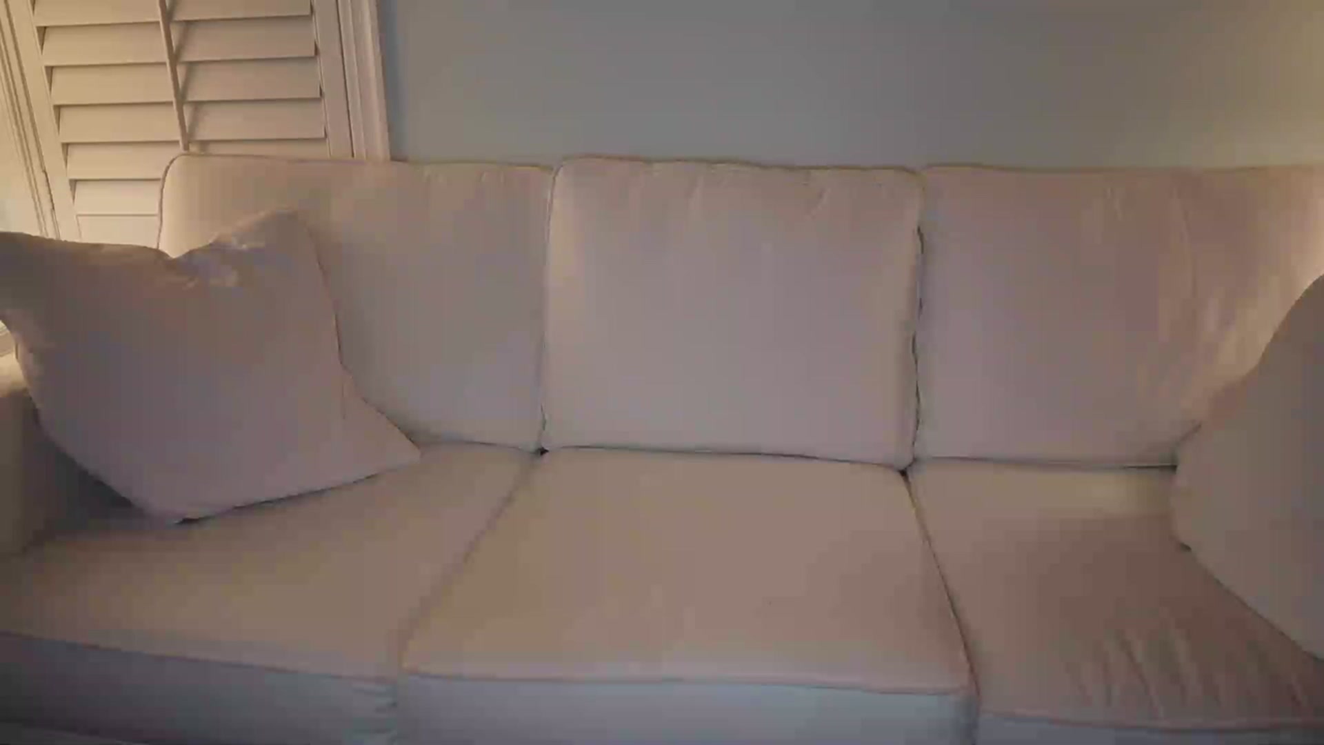 Gallery image thumbnail from Gia_Xxxmas's myfreecams stream on, 12/07/2022, 02:16 image 6 of 20
