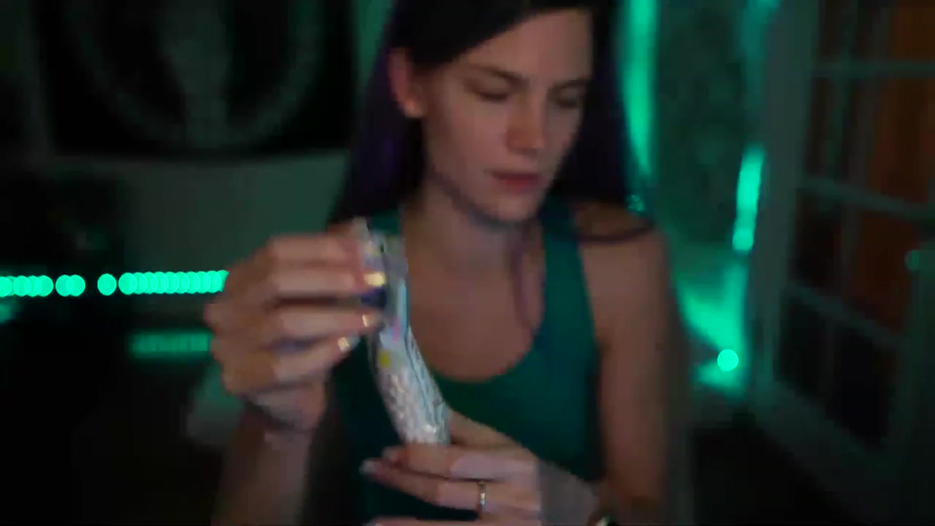 Gallery image thumbnail from Gia_Xxxmas's myfreecams stream on, 12/18/2022, 03:54 image 8 of 20
