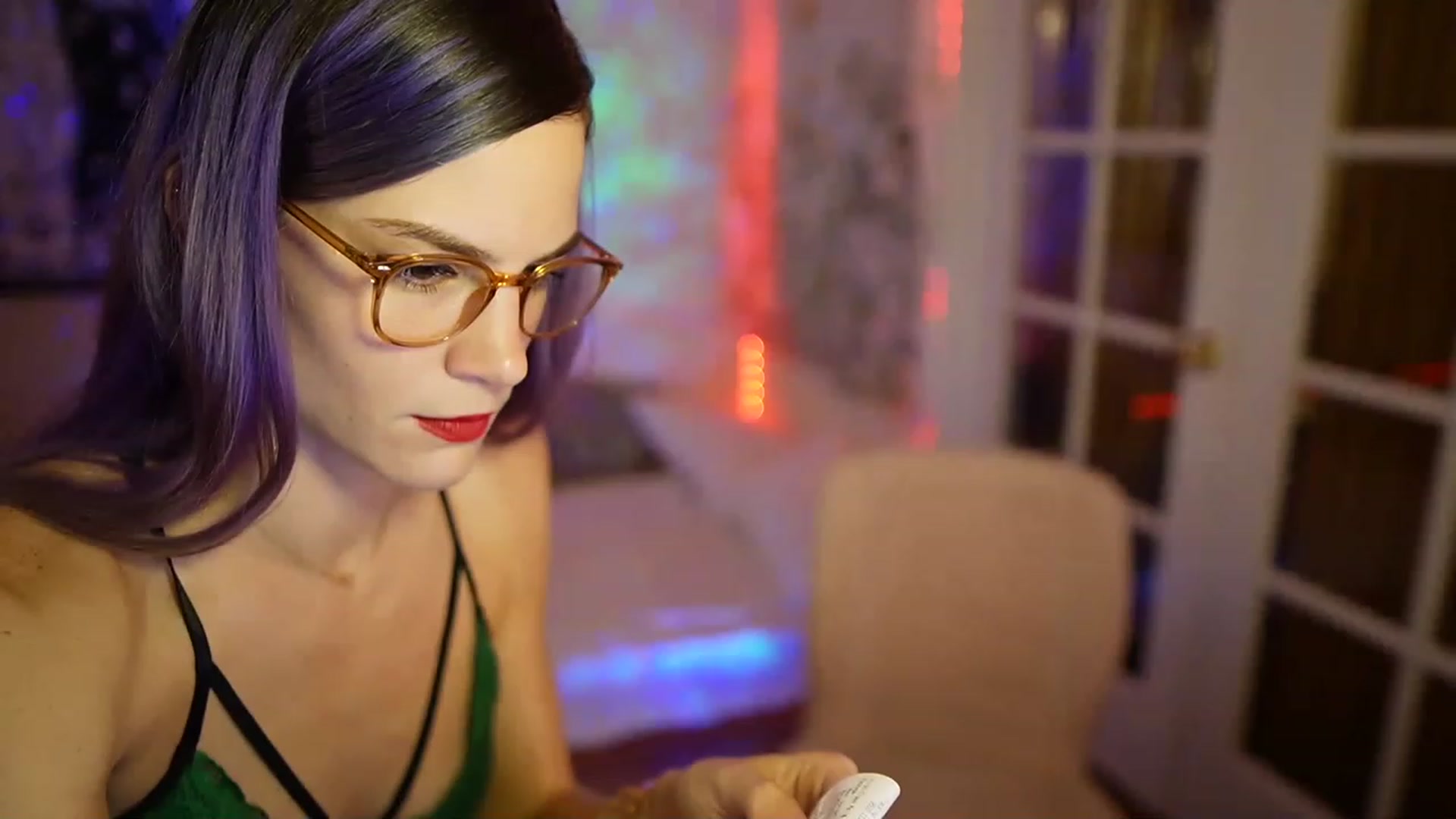 Gallery image thumbnail from Gia_Xxxmas's myfreecams stream on, 12/21/2022, 24:06 image 11 of 20
