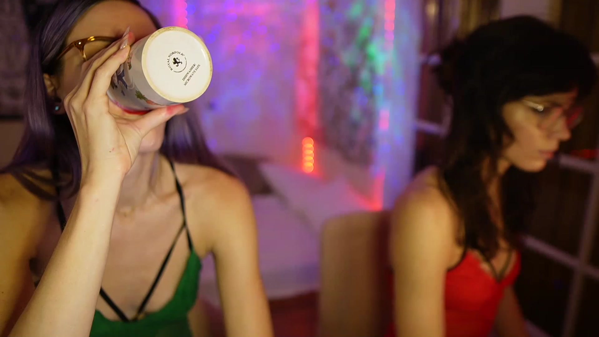 Gallery image thumbnail from Gia_Xxxmas's myfreecams stream on, 12/21/2022, 24:06 image 20 of 20