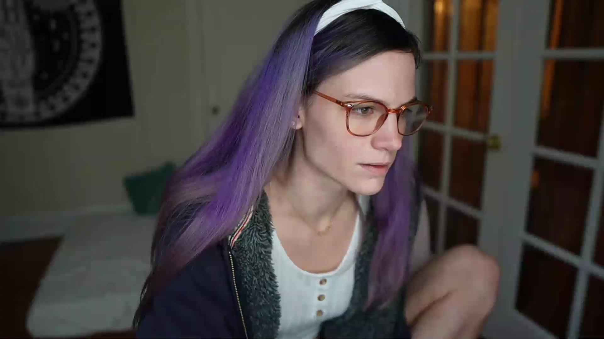 Gallery image thumbnail from Gia_Xxxmas's myfreecams stream on, 12/24/2022, 21:42 image 7 of 20