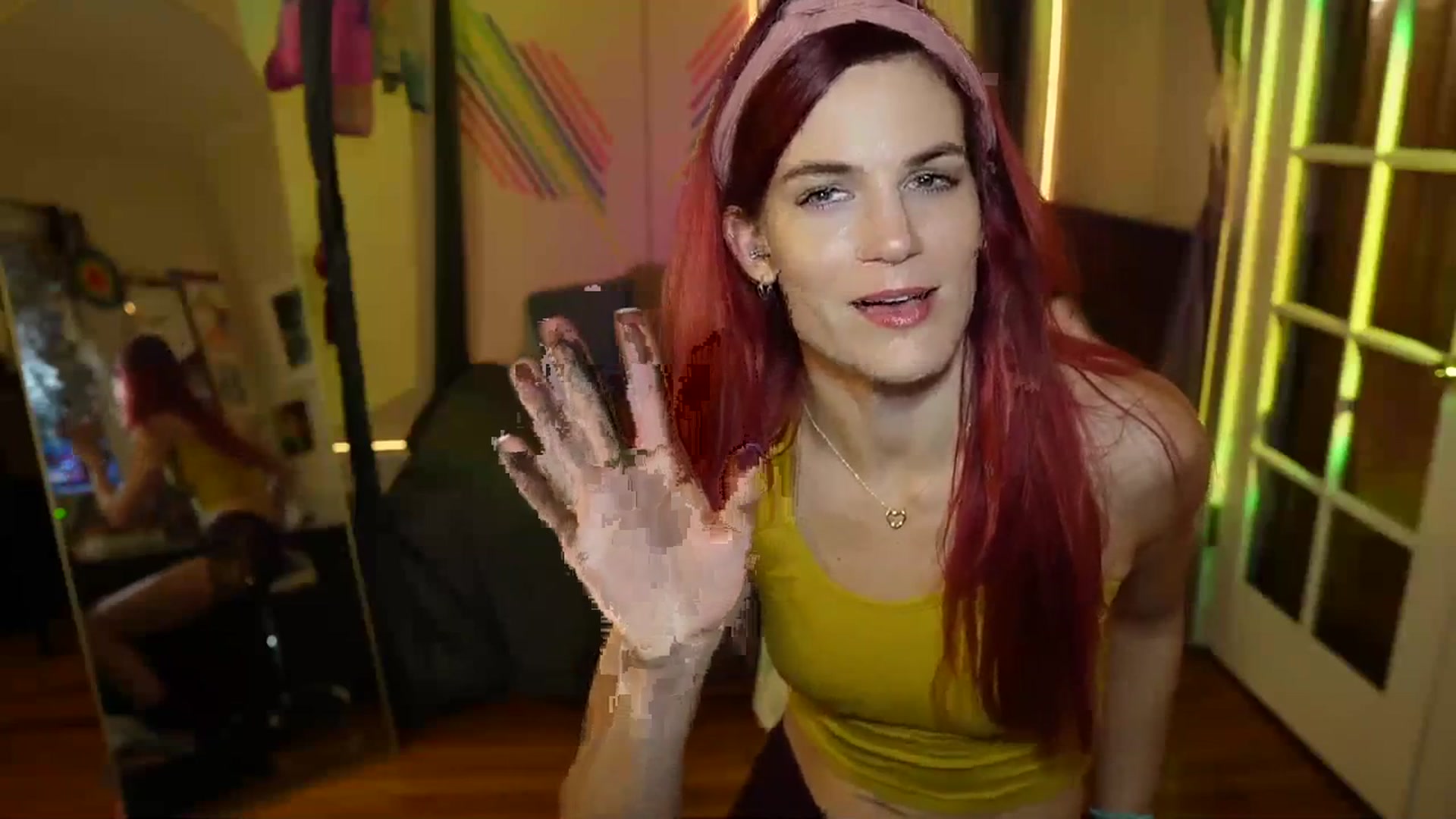 Gallery image thumbnail from Gia_Xxxmas's myfreecams stream on, 12/02/2023, 05:24 image 14 of 20