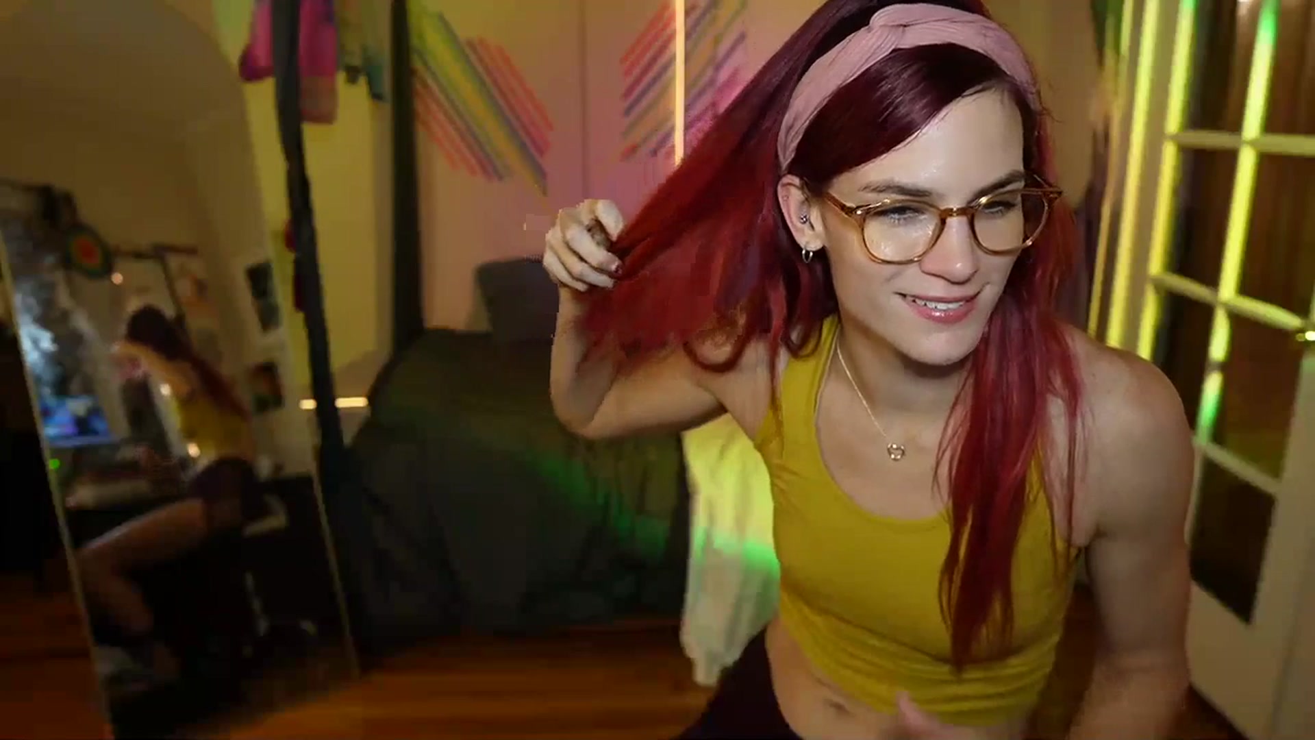 Gallery image thumbnail from Gia_Xxxmas's myfreecams stream on, 12/02/2023, 05:24 image 11 of 20