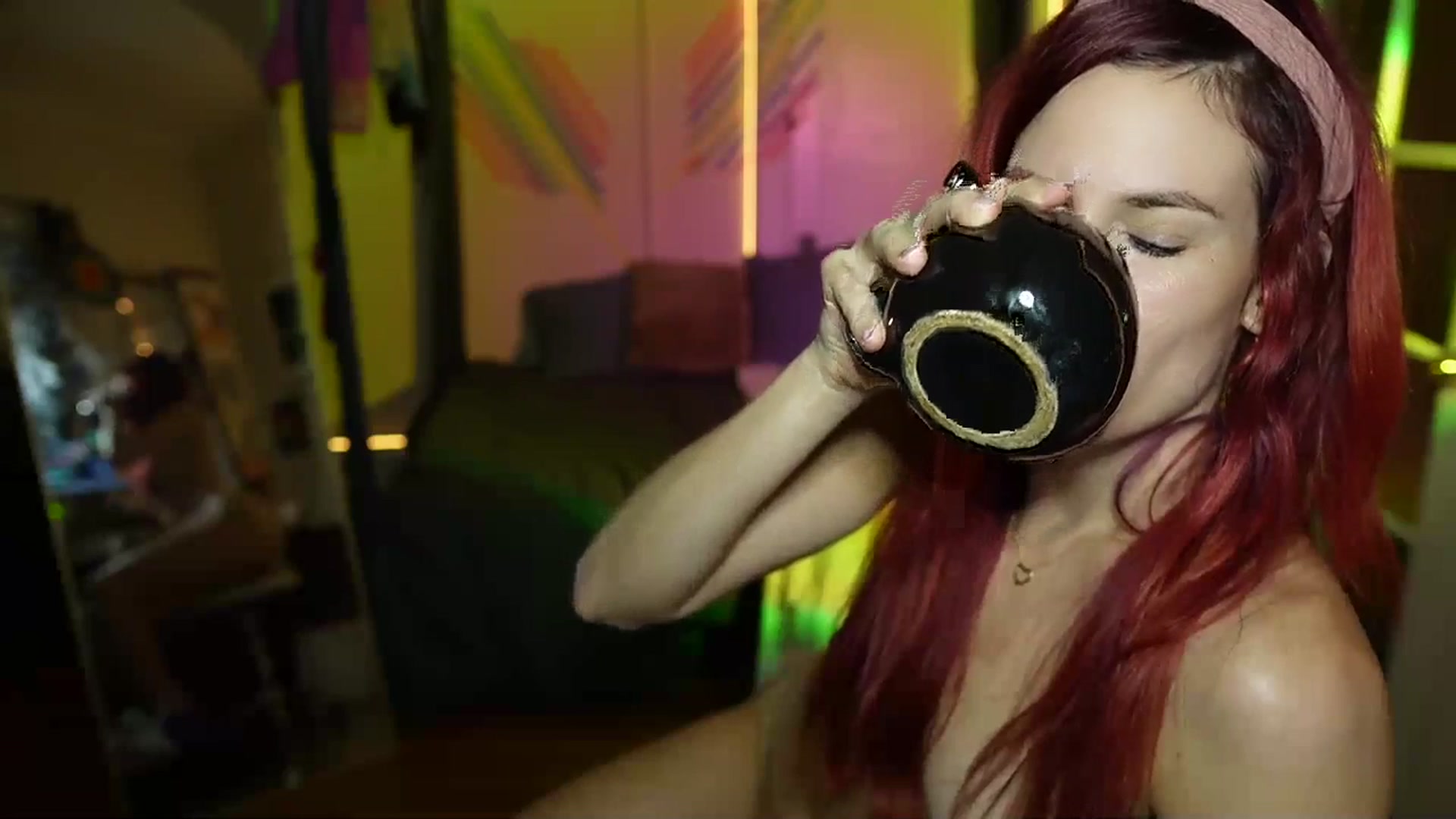 Gallery image thumbnail from Gia_Xxxmas's myfreecams stream on, 12/02/2023, 06:58 image 13 of 20