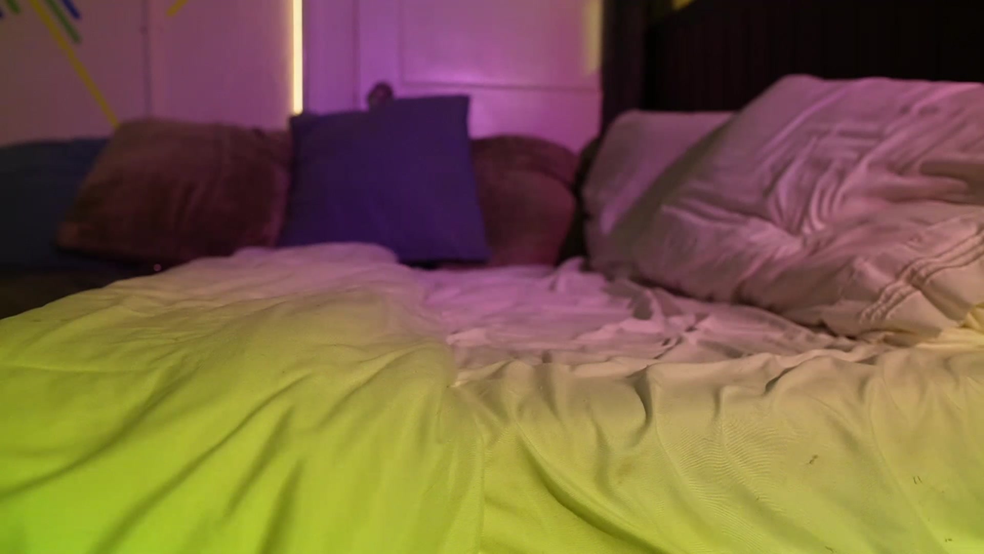 Gallery image thumbnail from Gia_Xxxmas's myfreecams stream on, 12/02/2023, 07:37 image 6 of 20