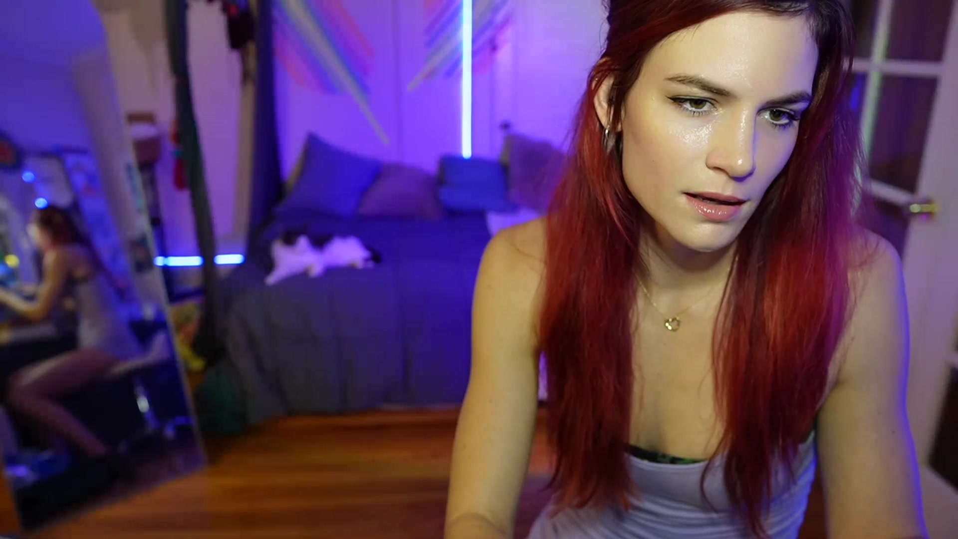 Gallery image thumbnail from Gia_Xxxmas's myfreecams stream on, 12/03/2023, 06:06 image 1 of 20