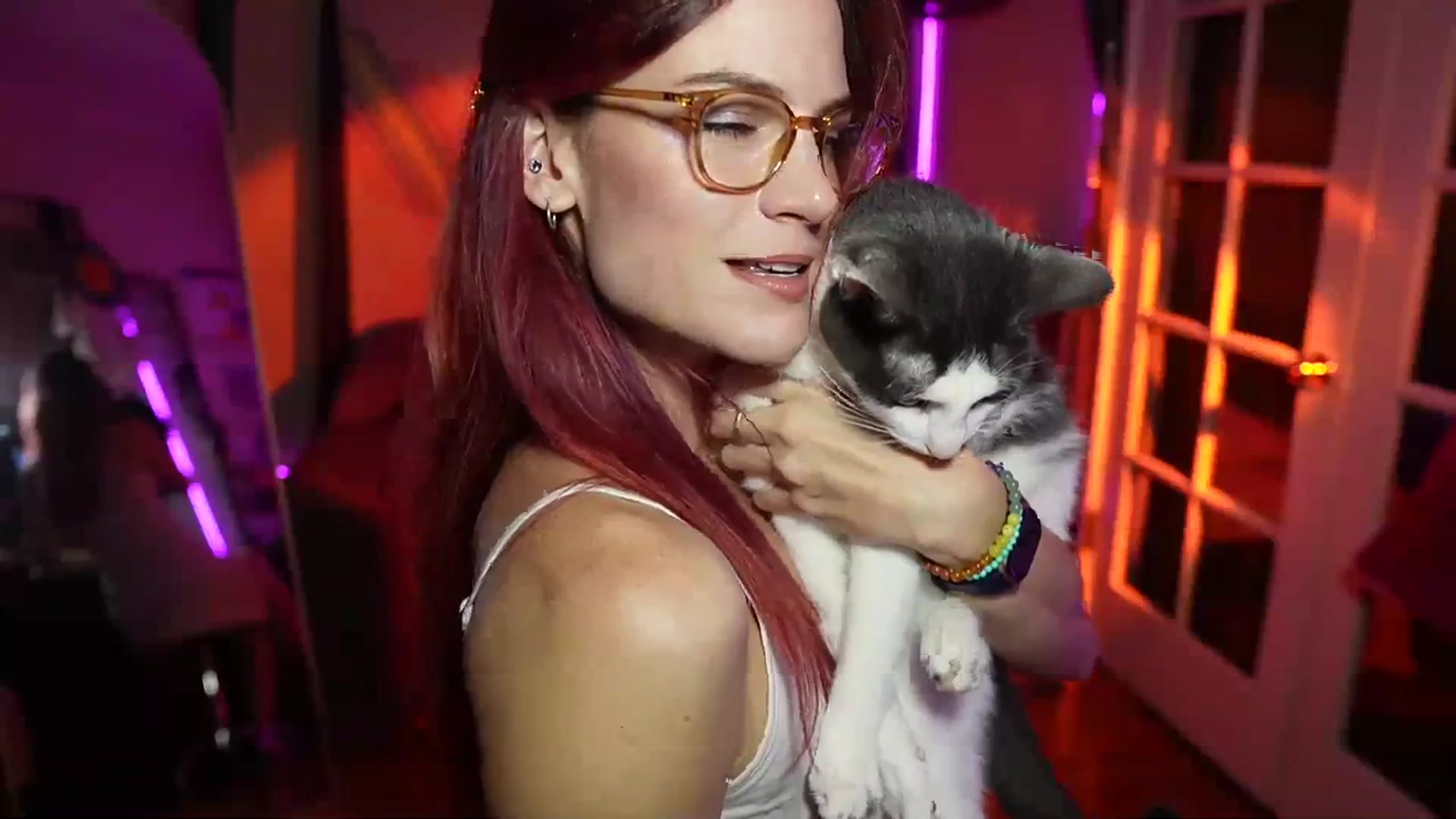 Gallery image thumbnail from Gia_Xxxmas's myfreecams stream on, 12/05/2023, 04:20 image 14 of 20