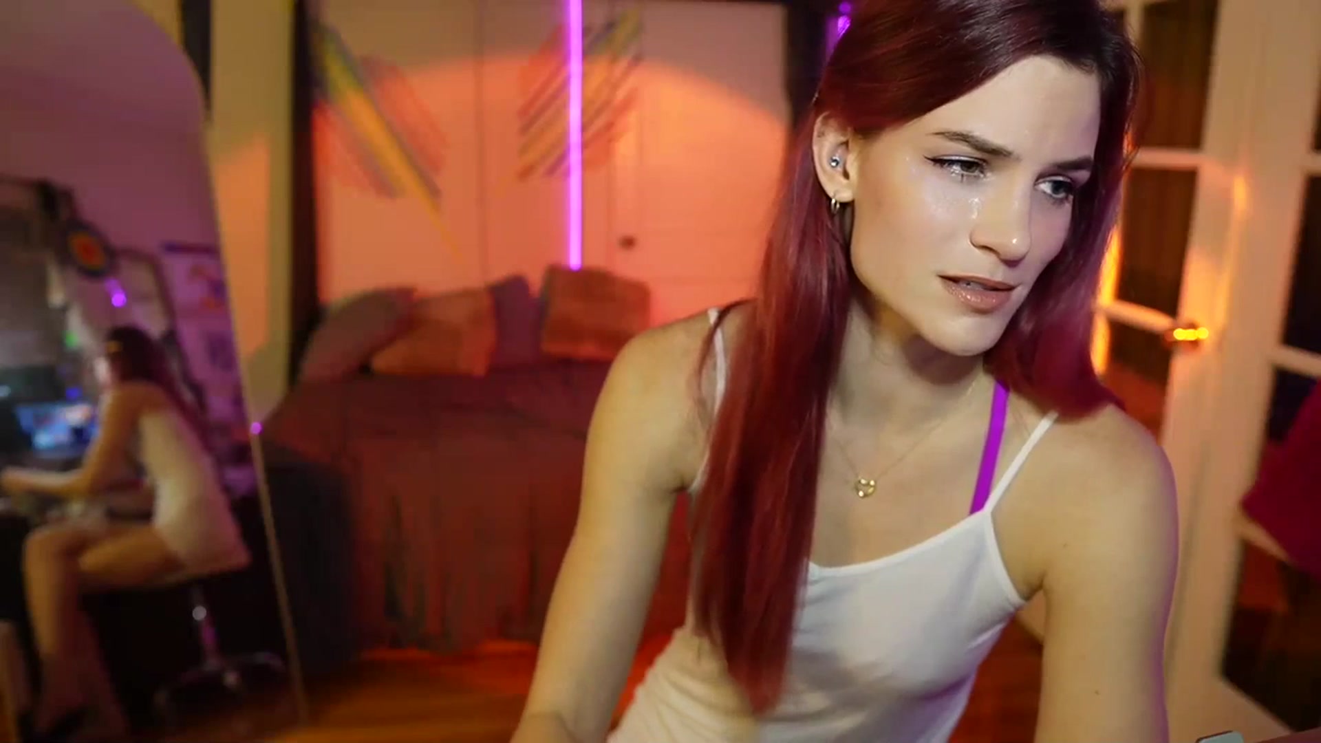 Gallery image thumbnail from Gia_Xxxmas's myfreecams stream on, 12/05/2023, 04:20 image 3 of 20