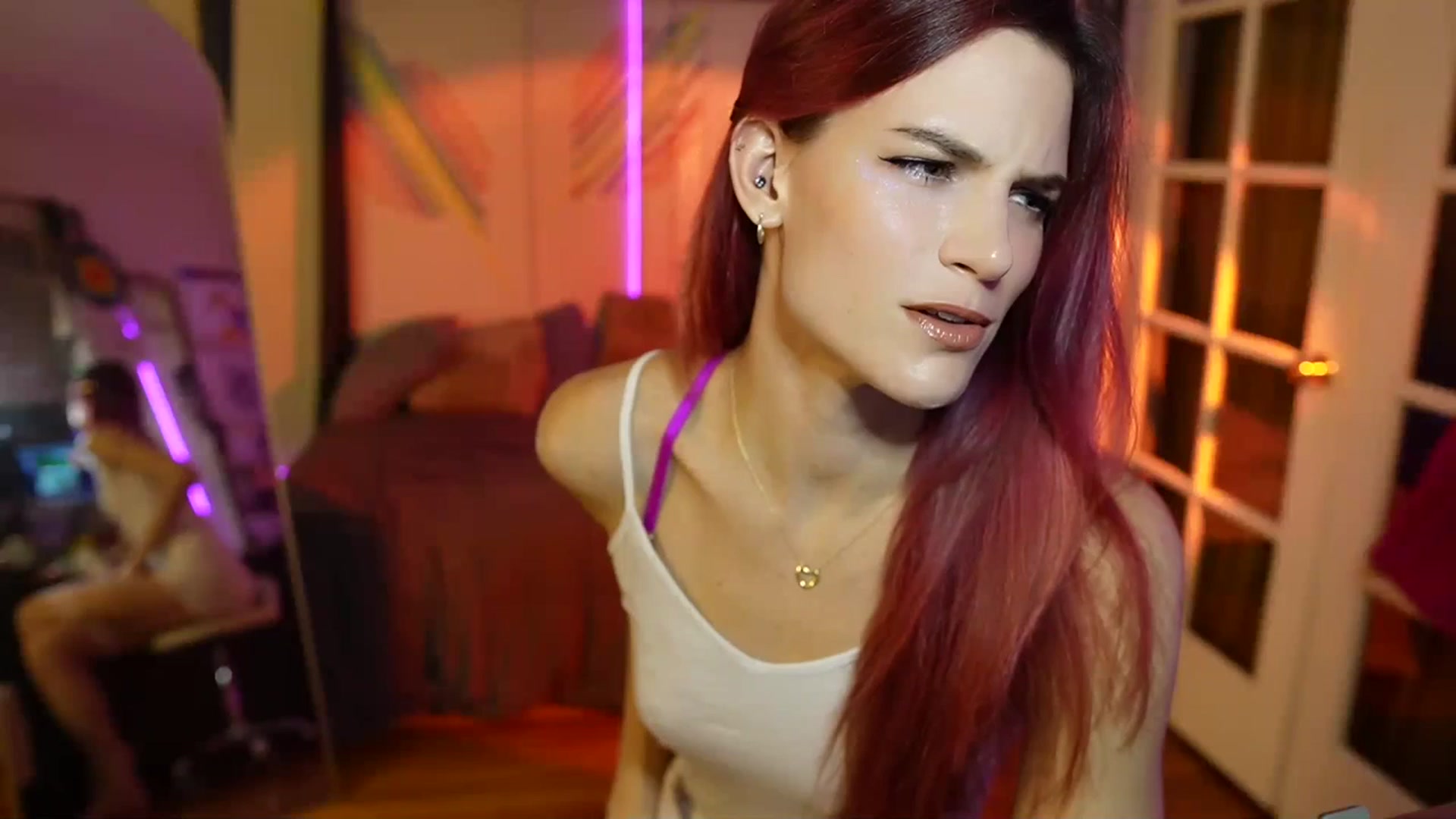Gallery image thumbnail from Gia_Xxxmas's myfreecams stream on, 12/05/2023, 04:20 image 1 of 20