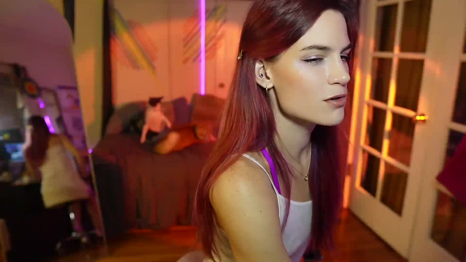 Gallery image thumbnail from Gia_Xxxmas's myfreecams stream on, 12/05/2023, 04:20 image 8 of 20