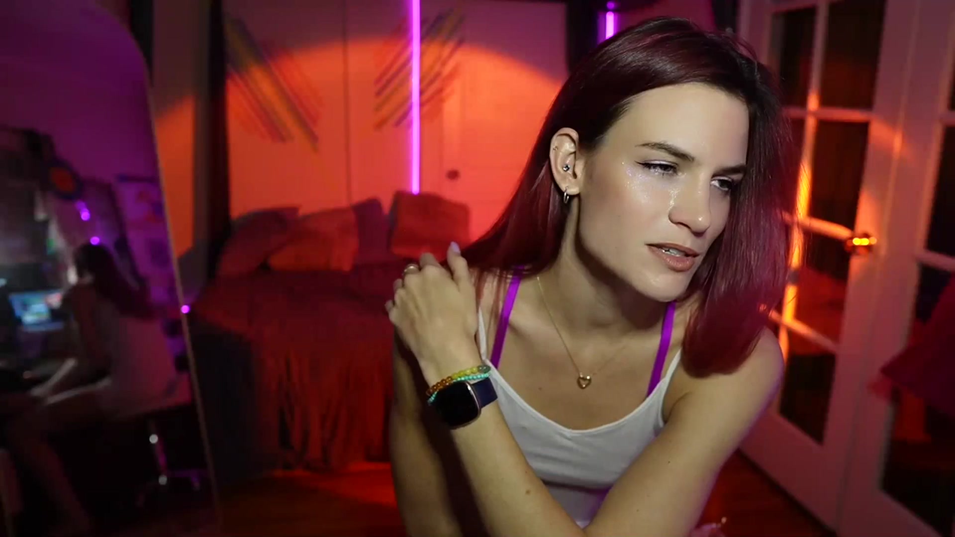Gallery image thumbnail from Gia_Xxxmas's myfreecams stream on, 12/05/2023, 04:41 image 10 of 20
