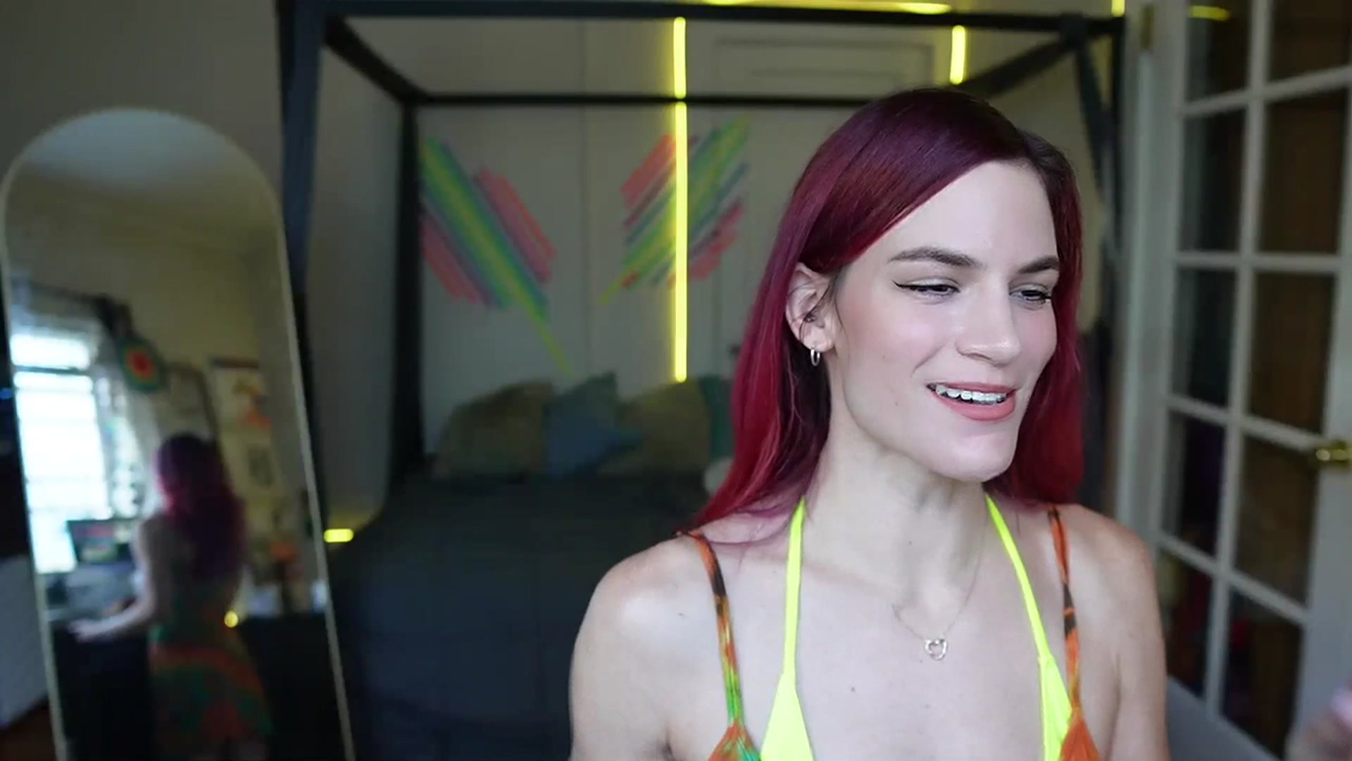 Gallery image thumbnail from Gia_Xxxmas's myfreecams stream on, 12/07/2023, 21:59 image 4 of 20