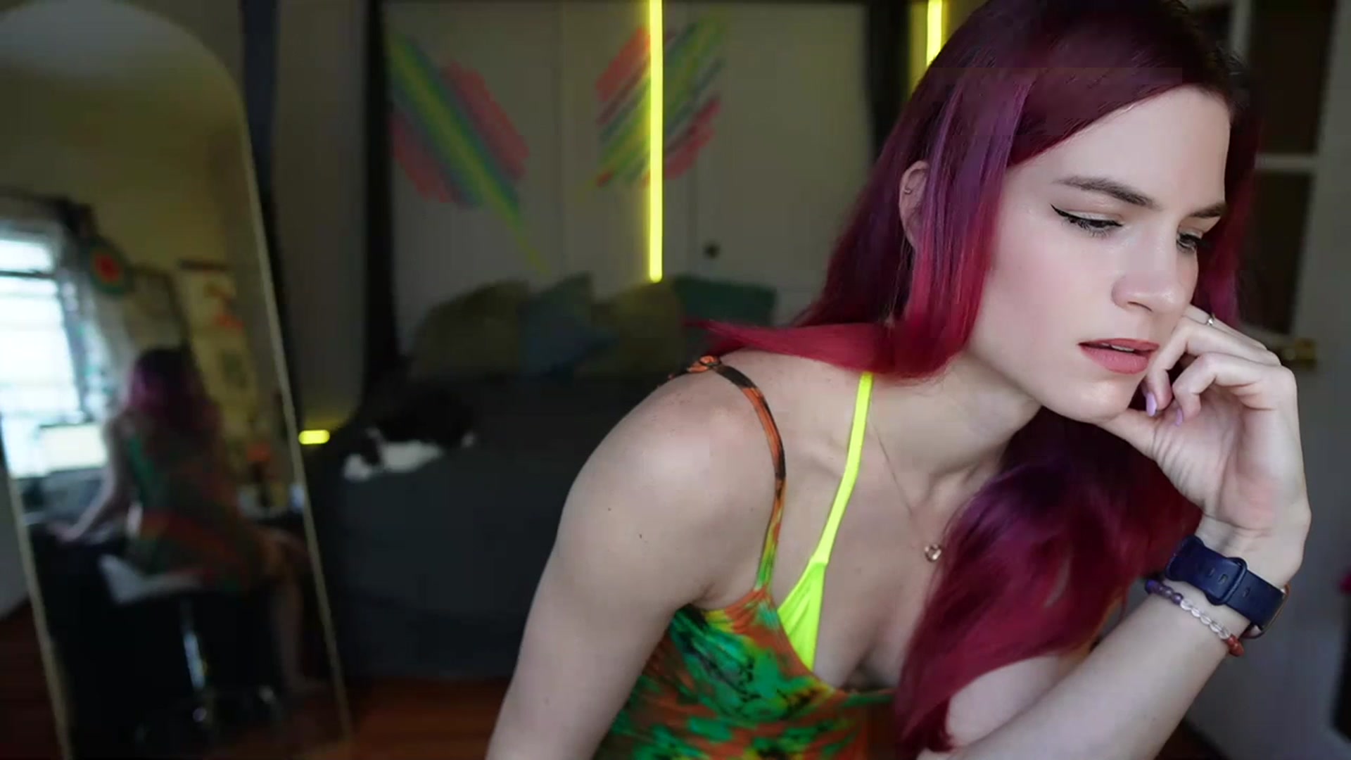 Gallery image thumbnail from Gia_Xxxmas's myfreecams stream on, 12/07/2023, 21:59 image 19 of 20