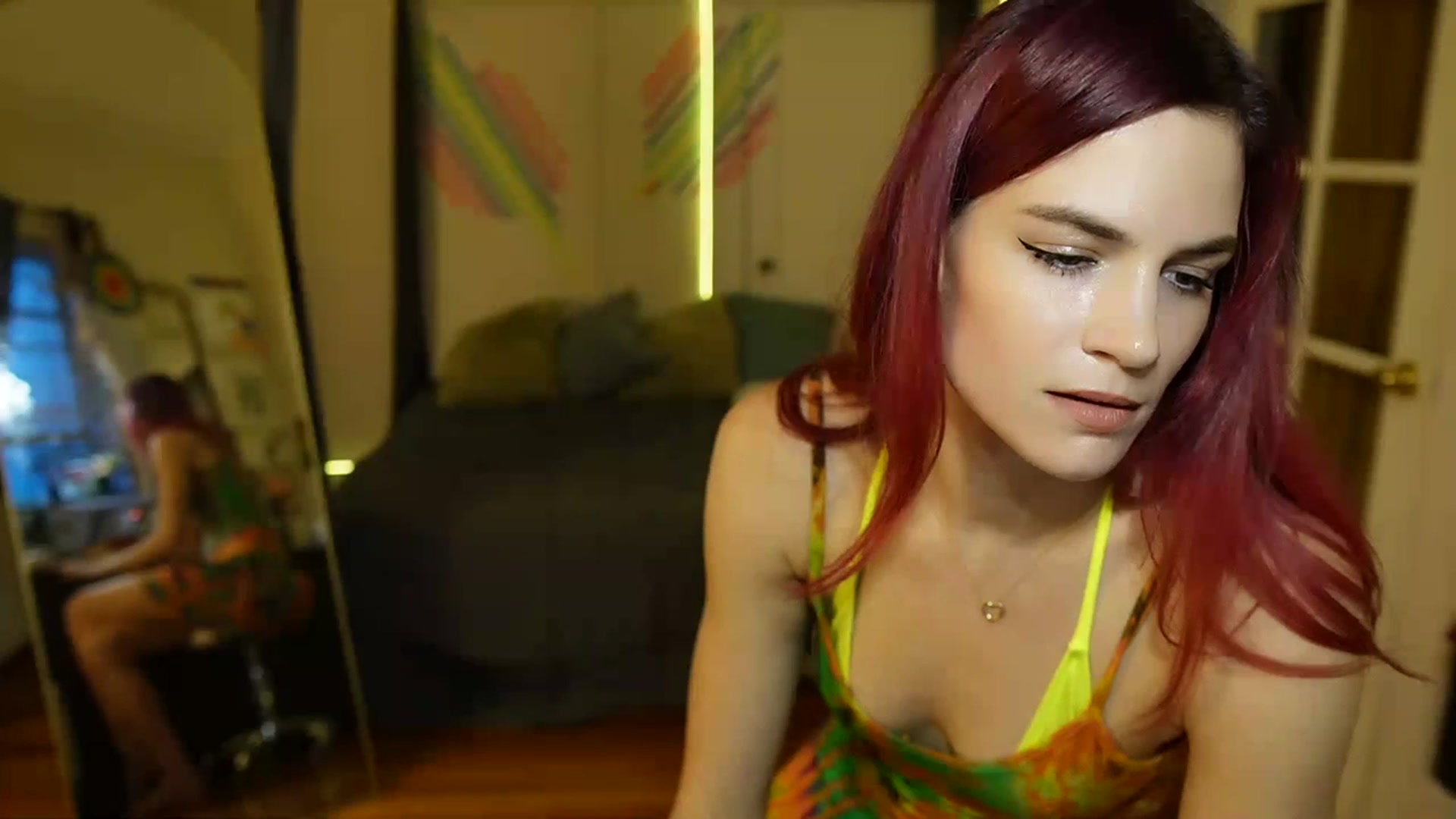Gallery image thumbnail from Gia_Xxxmas's myfreecams stream on, 12/07/2023, 23:28 image 10 of 20